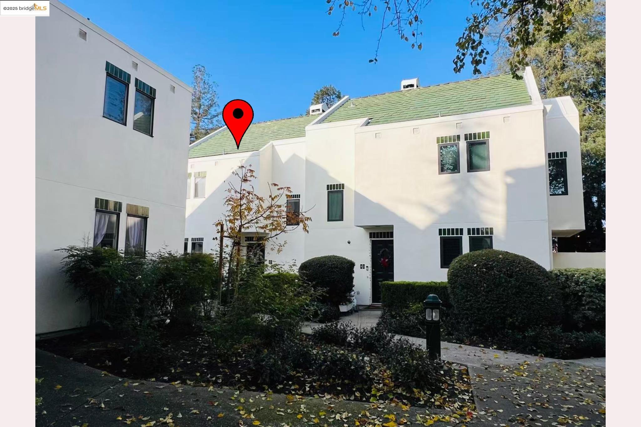 Detail Gallery Image 26 of 34 For 95 Mozden Ln, Pleasant Hill,  CA 94523 - 3 Beds | 2/1 Baths