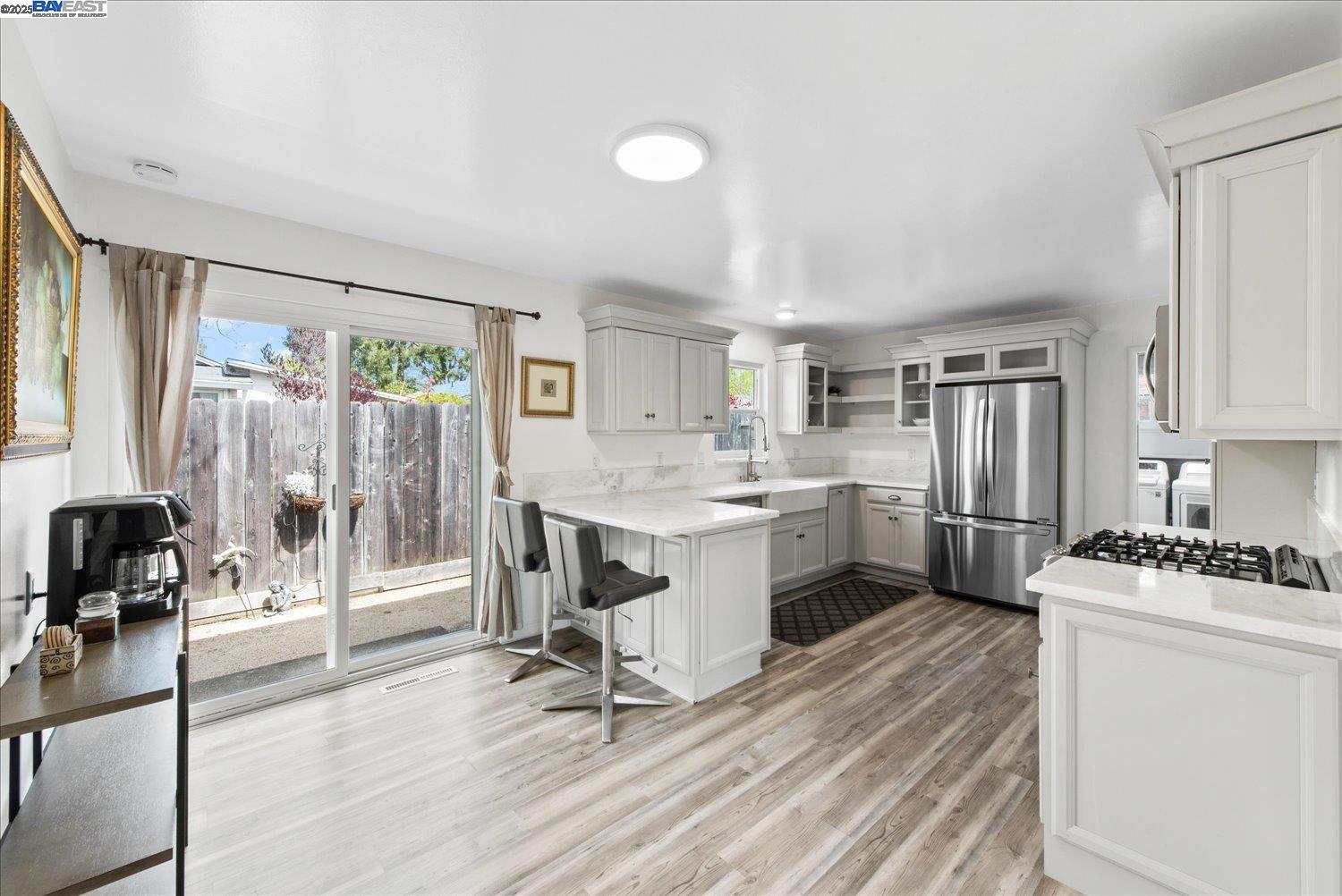 Detail Gallery Image 13 of 37 For 1002 Wyatt Ave, Napa,  CA 94559 - 3 Beds | 2 Baths