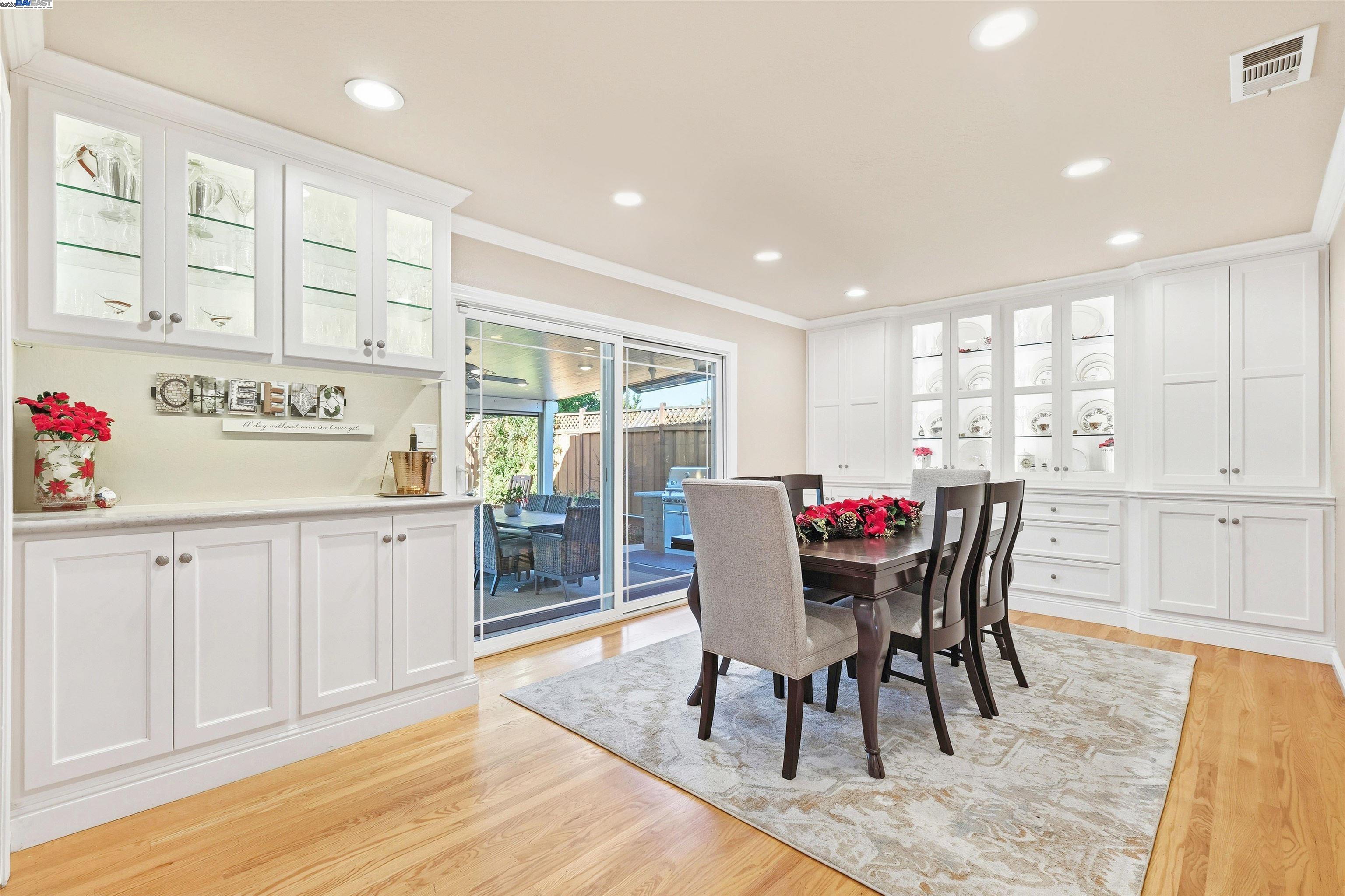 Detail Gallery Image 12 of 36 For 5233 Vernon Ave, Fremont,  CA 94536 - 3 Beds | 2 Baths