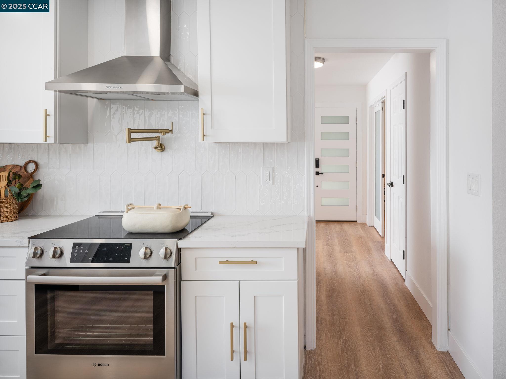 Detail Gallery Image 16 of 60 For 320 Miranda Ln, Alamo,  CA 94507 - 5 Beds | 3 Baths