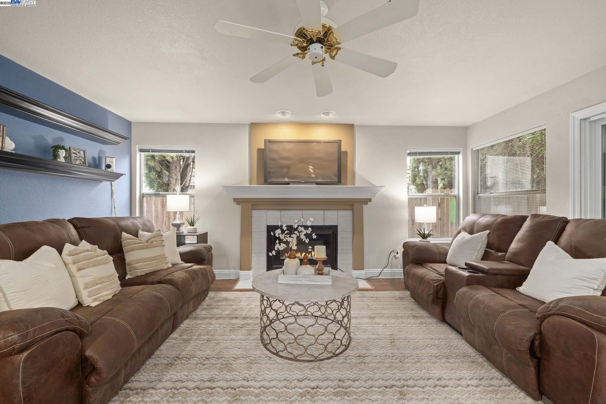 Detail Gallery Image 12 of 29 For 3911 Folsom Dr, Antioch,  CA 94531 - 4 Beds | 2/1 Baths