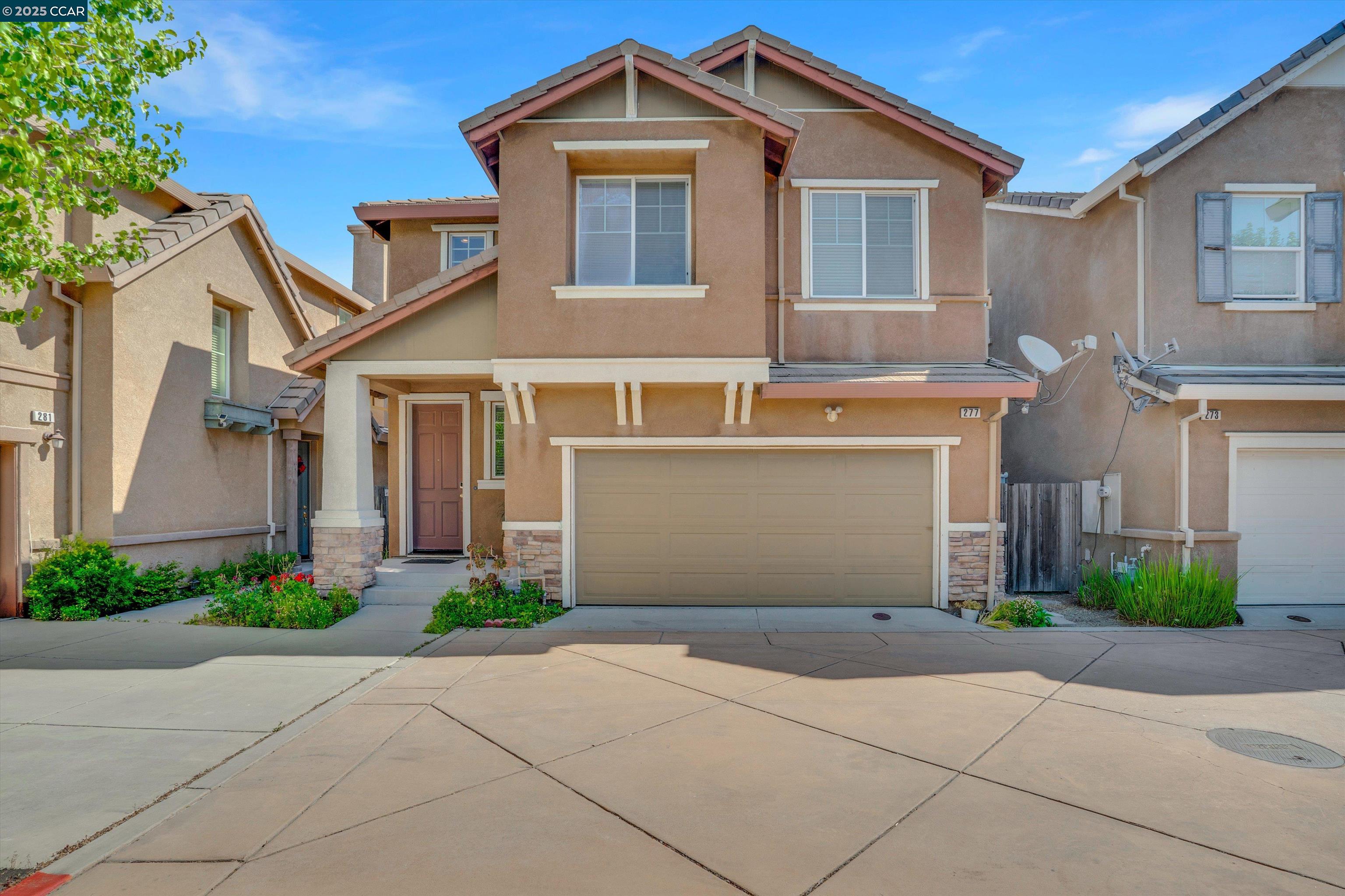Detail Gallery Image 2 of 39 For 277 Kapalua Bay Cir, Pittsburg,  CA 94565 - 3 Beds | 2/1 Baths