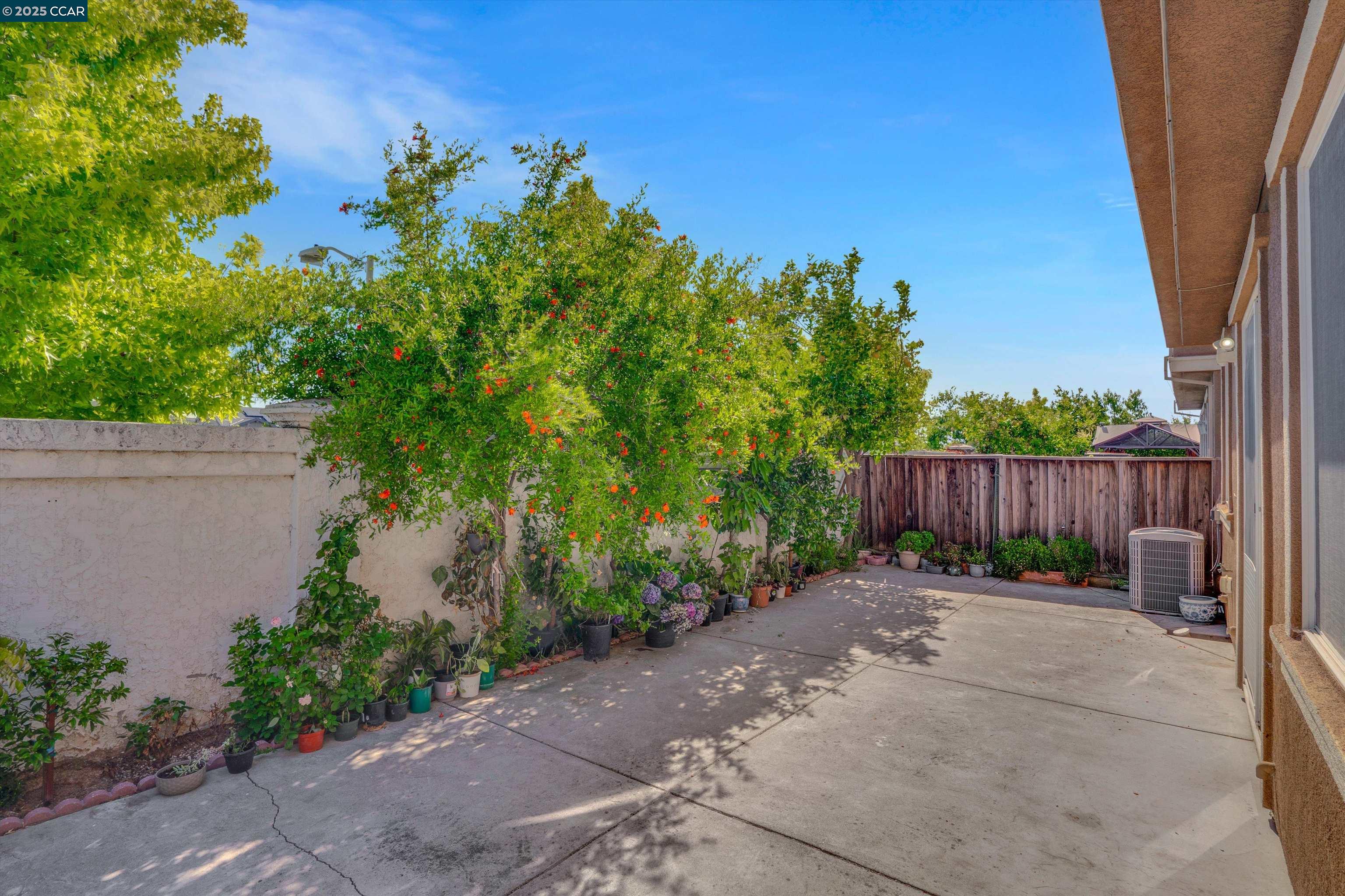 Detail Gallery Image 28 of 39 For 277 Kapalua Bay Cir, Pittsburg,  CA 94565 - 3 Beds | 2/1 Baths