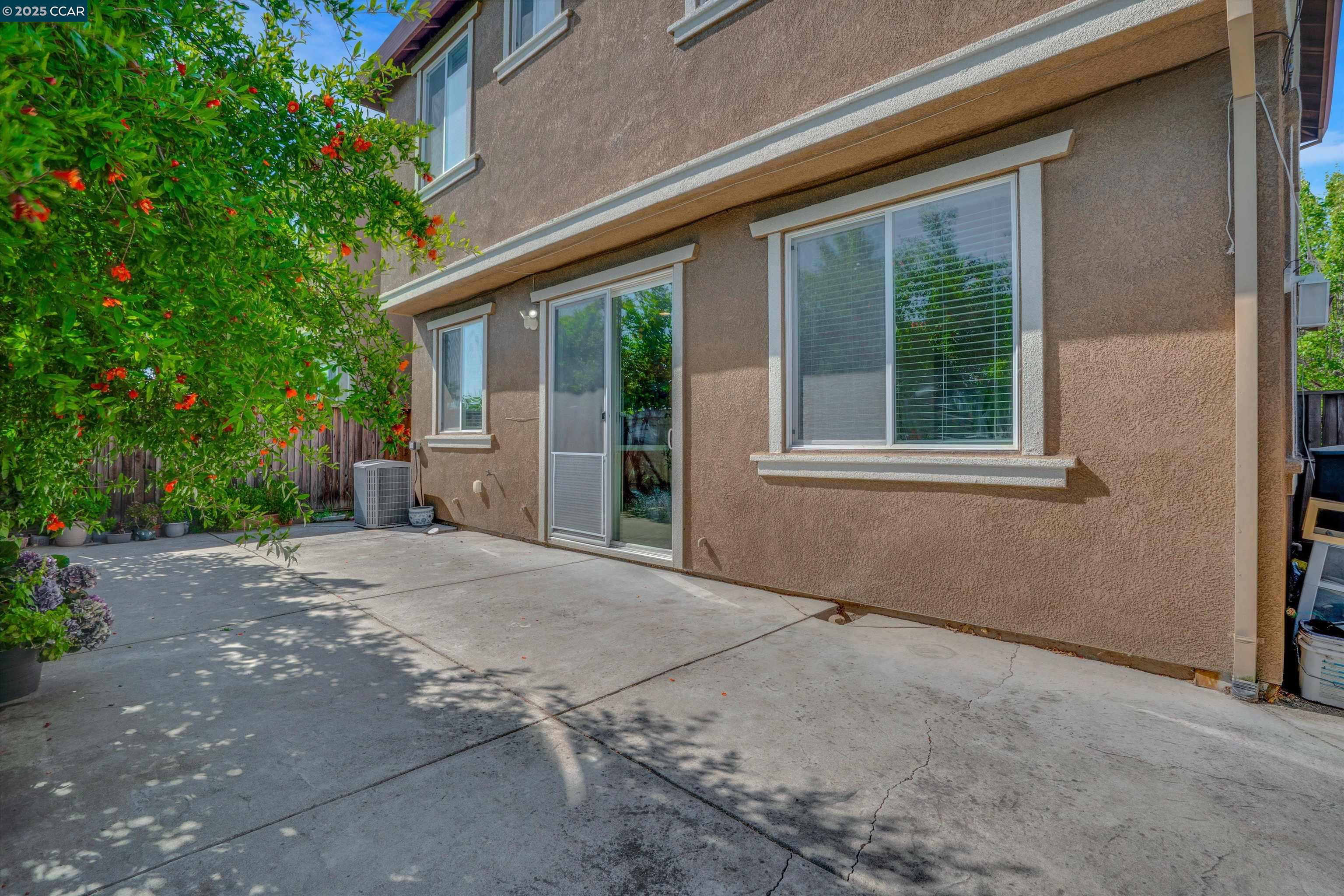 Detail Gallery Image 31 of 39 For 277 Kapalua Bay Cir, Pittsburg,  CA 94565 - 3 Beds | 2/1 Baths