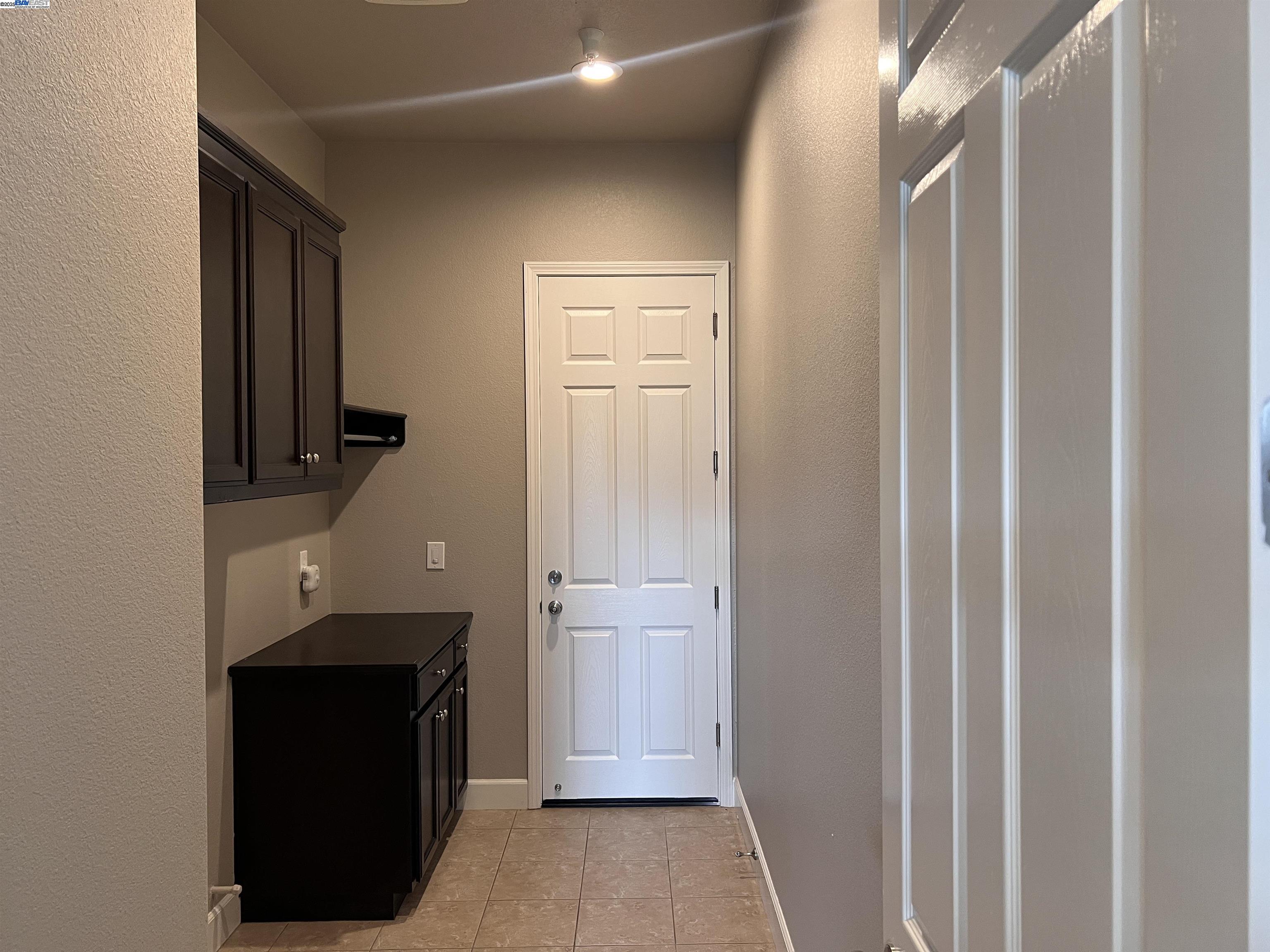 Detail Gallery Image 19 of 28 For 1110 Clearwater Creek Blvd, Manteca,  CA 95336 - 3 Beds | 2 Baths