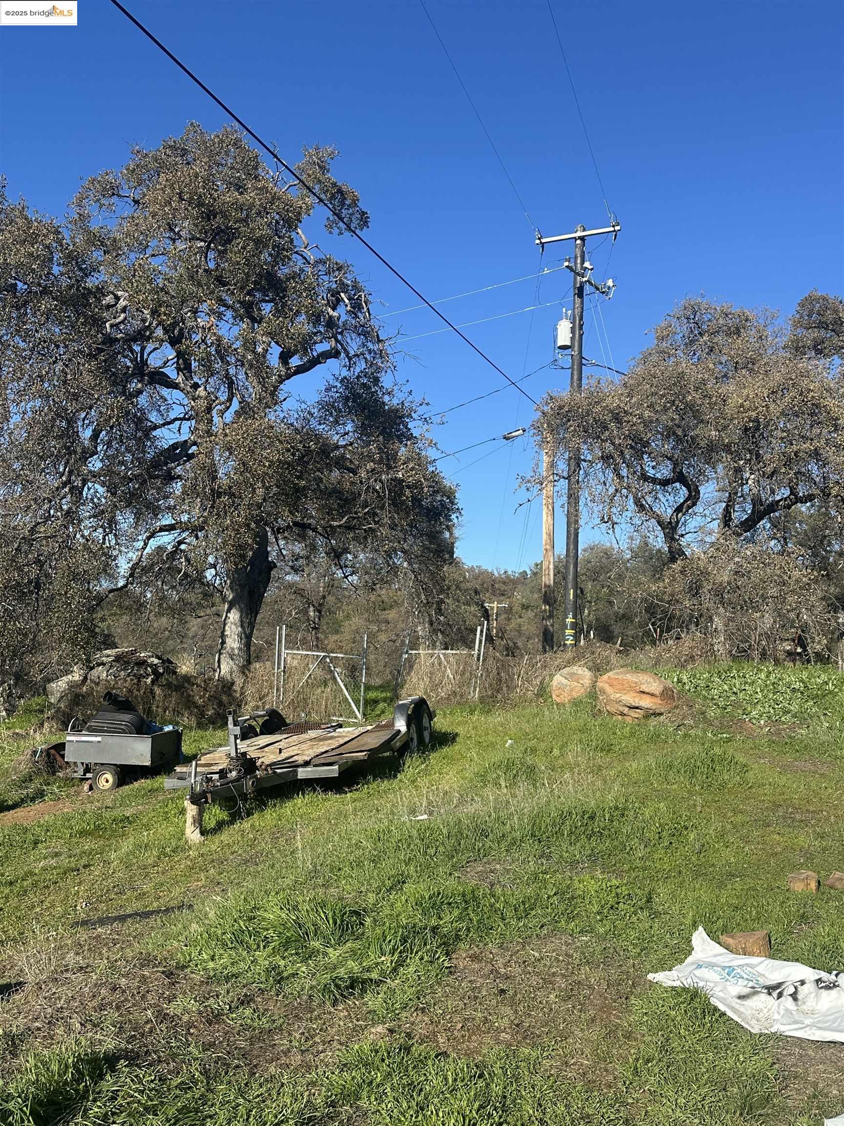 Detail Gallery Image 7 of 12 For 13788 Kincaid Flat Road, Sonora,  CA 95370 - 3 Beds | 2 Baths