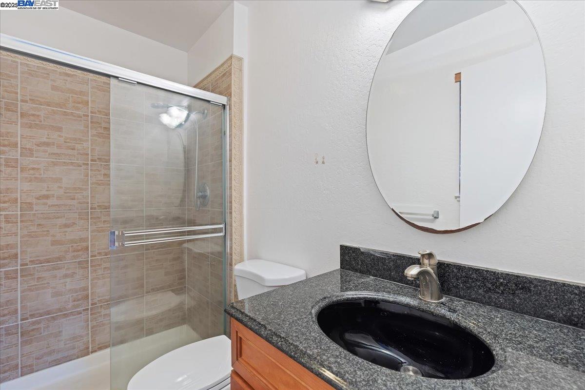 Detail Gallery Image 15 of 17 For 14653 Doolittle Drive, San Leandro,  CA 94577-6616 - 2 Beds | 2 Baths