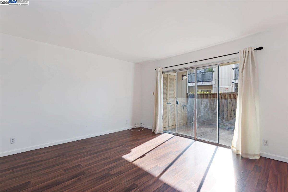 Detail Gallery Image 10 of 17 For 14653 Doolittle Drive, San Leandro,  CA 94577-6616 - 2 Beds | 2 Baths