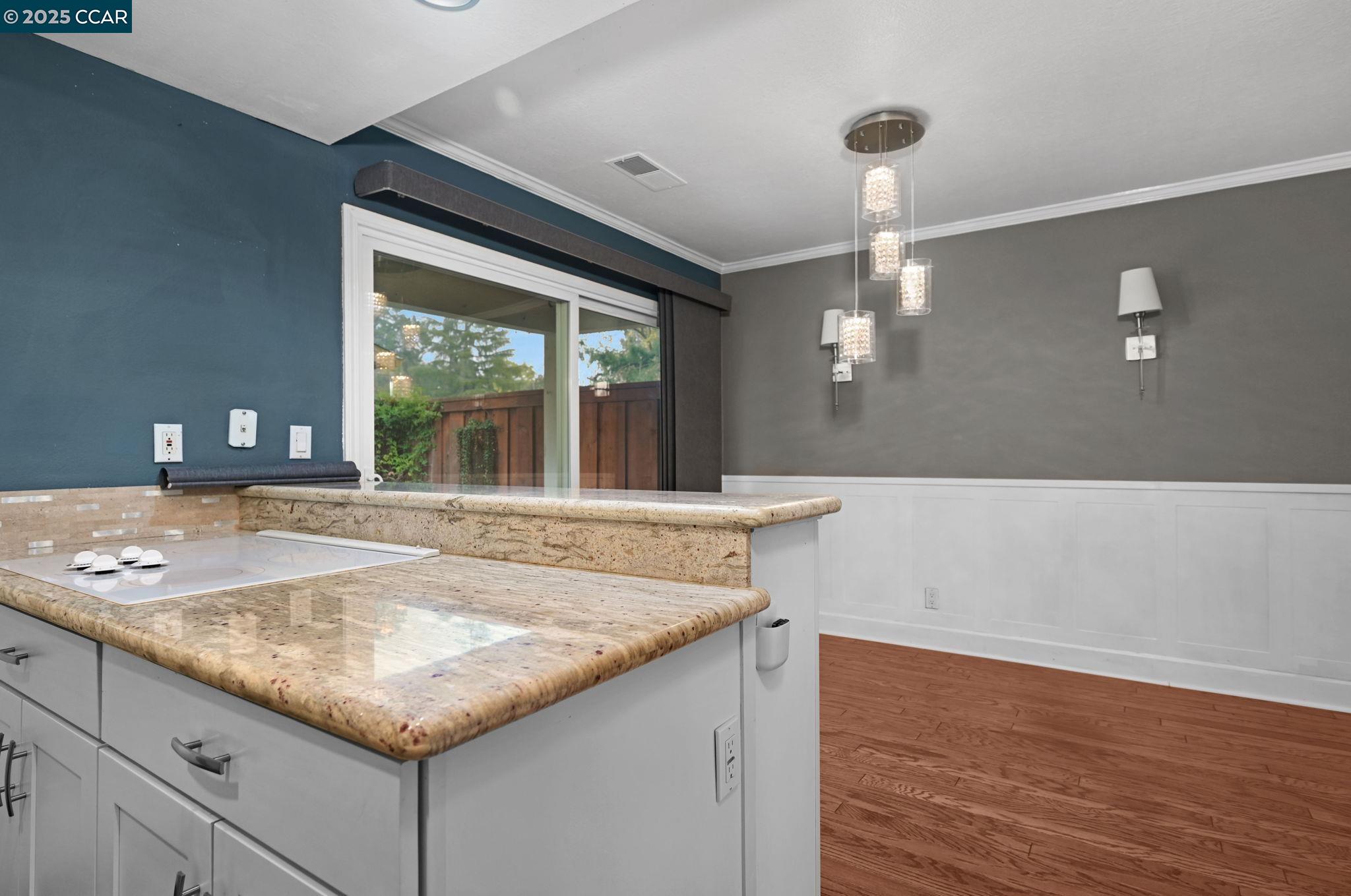 Detail Gallery Image 14 of 33 For 61 Fountainhead Ct, Martinez,  CA 94553 - 3 Beds | 2 Baths