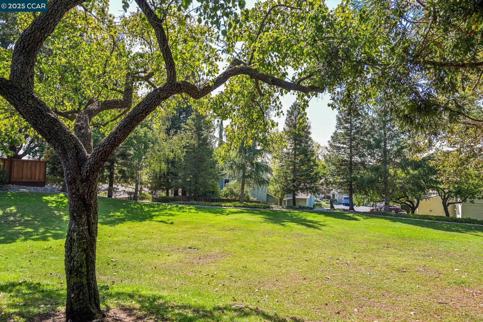Detail Gallery Image 31 of 33 For 61 Fountainhead Ct, Martinez,  CA 94553 - 3 Beds | 2 Baths