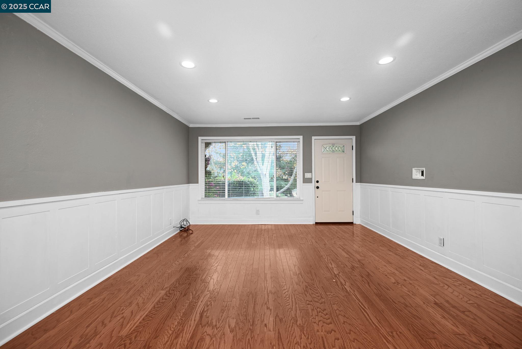 Detail Gallery Image 6 of 33 For 61 Fountainhead Ct, Martinez,  CA 94553 - 3 Beds | 2 Baths