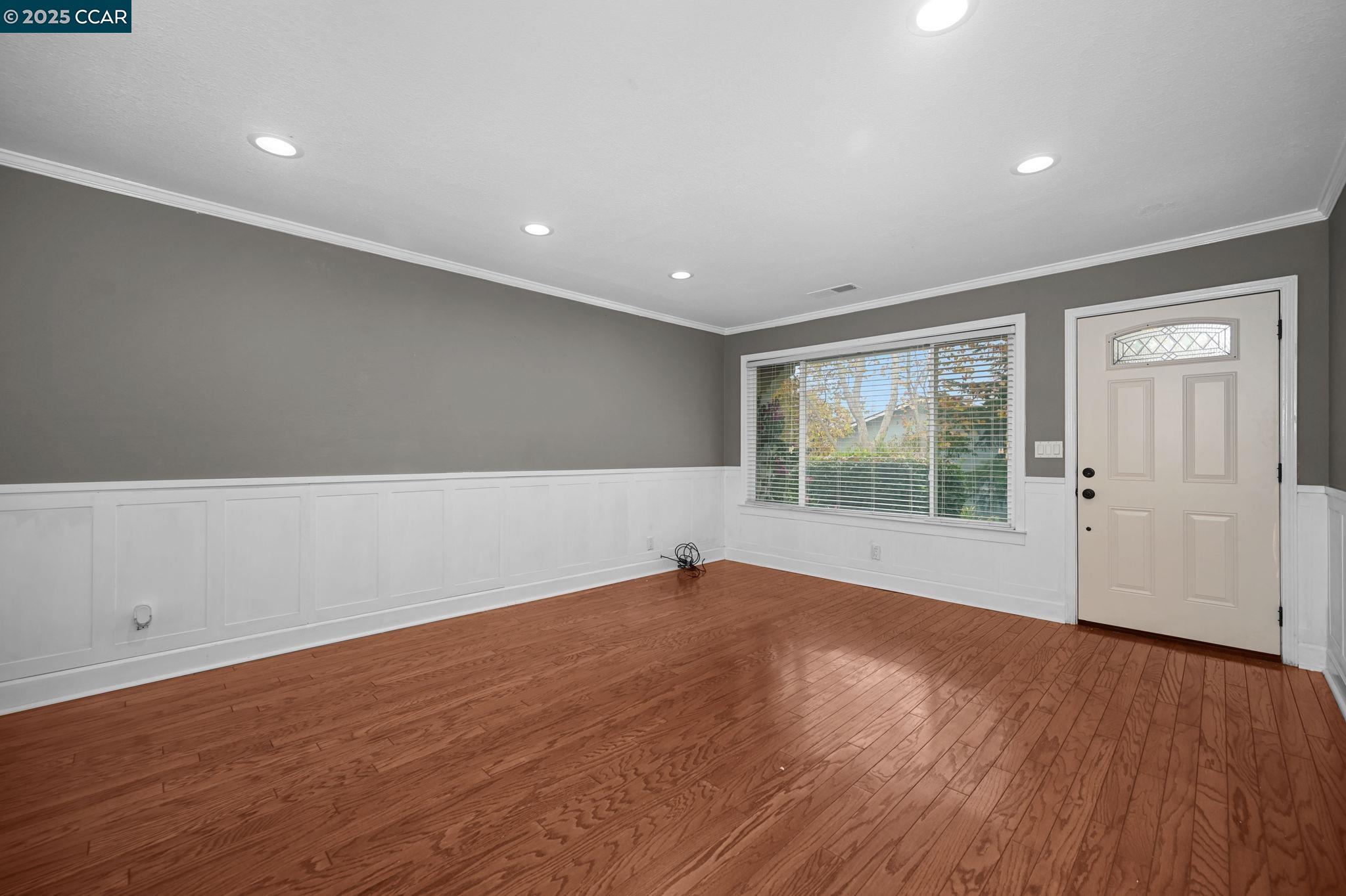 Detail Gallery Image 7 of 33 For 61 Fountainhead Ct, Martinez,  CA 94553 - 3 Beds | 2 Baths