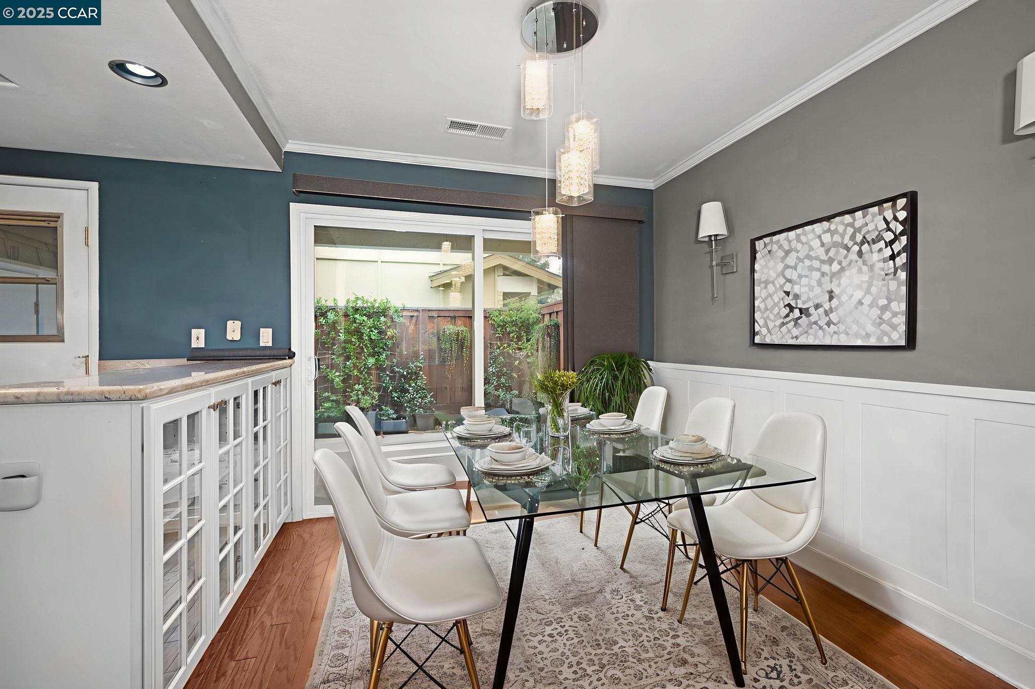 Detail Gallery Image 10 of 33 For 61 Fountainhead Ct, Martinez,  CA 94553 - 3 Beds | 2 Baths