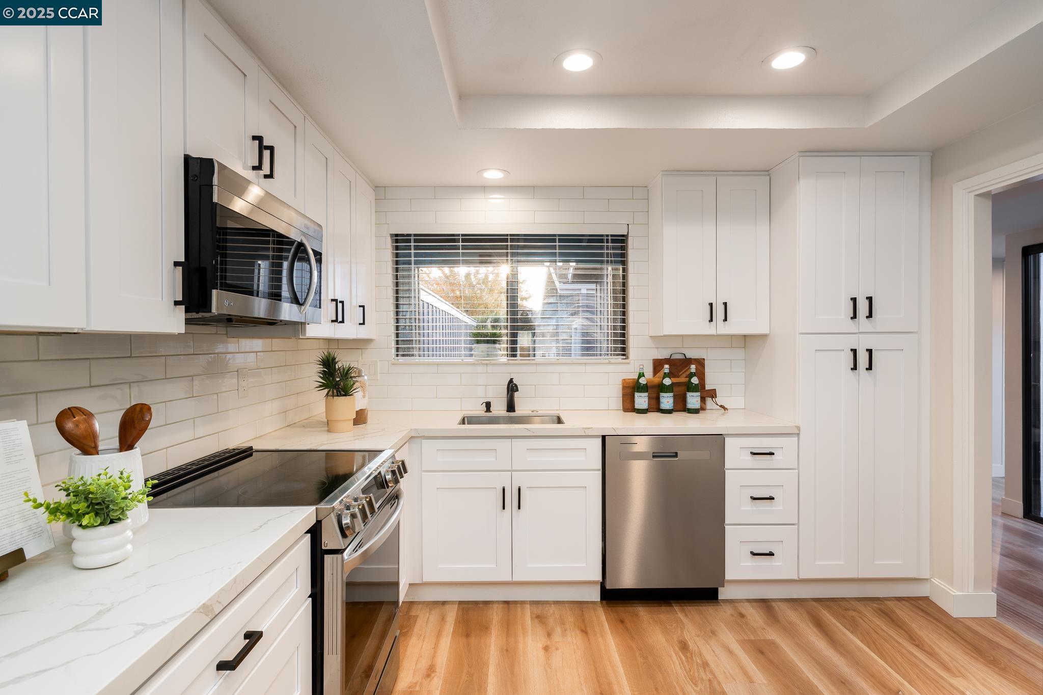 Detail Gallery Image 22 of 45 For 1942 Rancho Verde Circle E, Danville,  CA 94526 - 3 Beds | 2 Baths