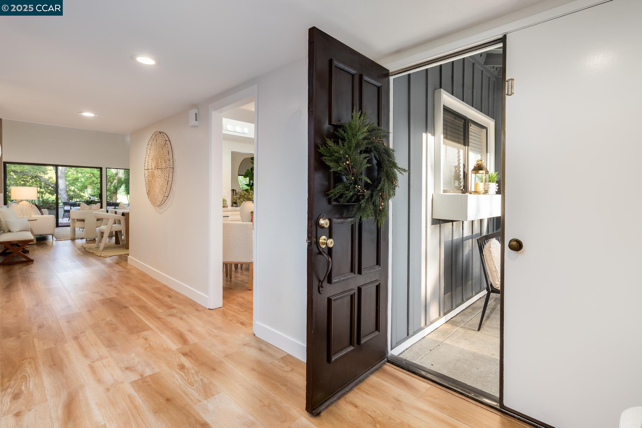 Detail Gallery Image 6 of 45 For 1942 Rancho Verde Circle E, Danville,  CA 94526 - 3 Beds | 2 Baths