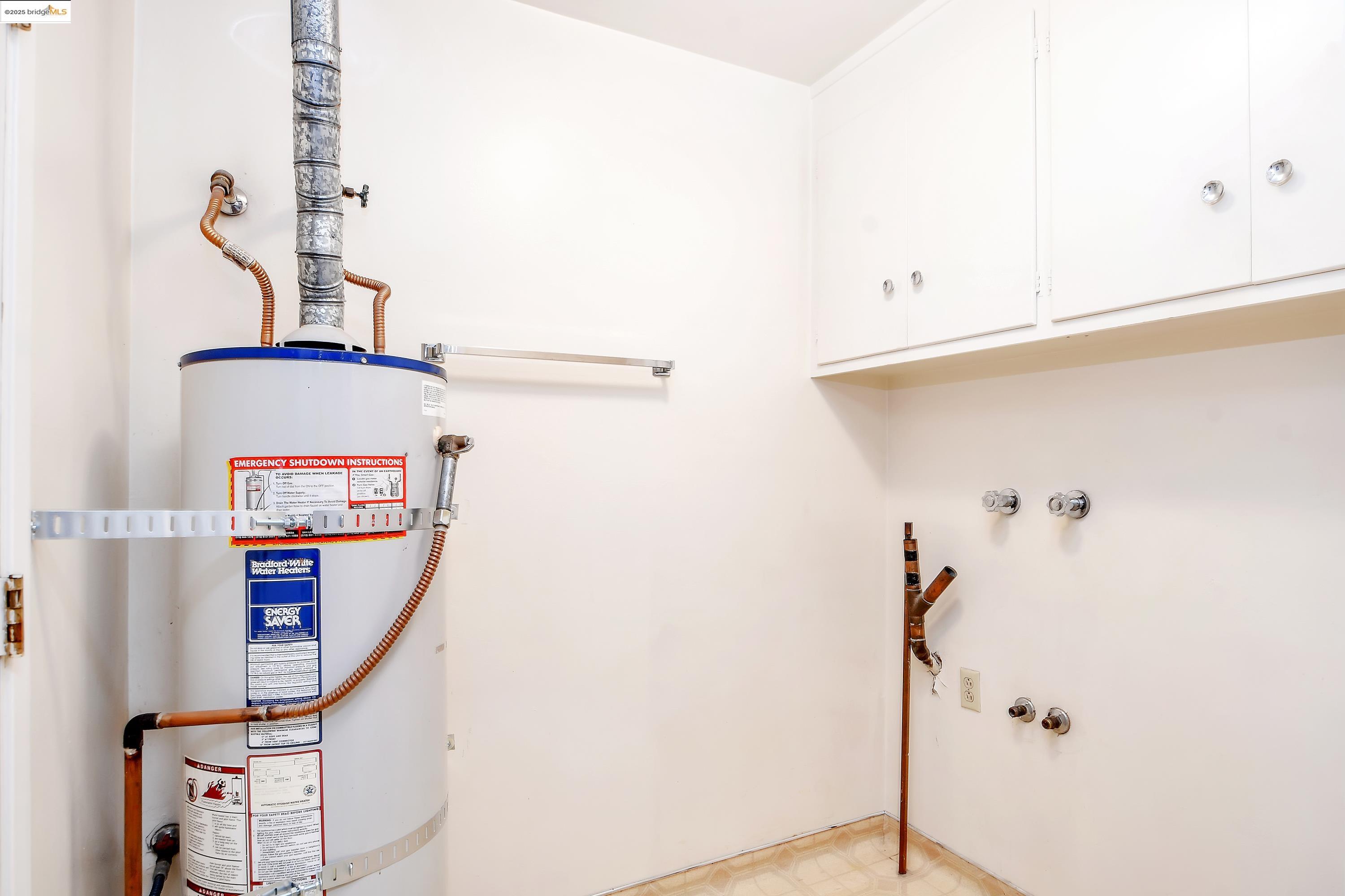 Detail Gallery Image 16 of 33 For 2266 Harborview Dr, San Leandro,  CA 94577 - 3 Beds | 2 Baths