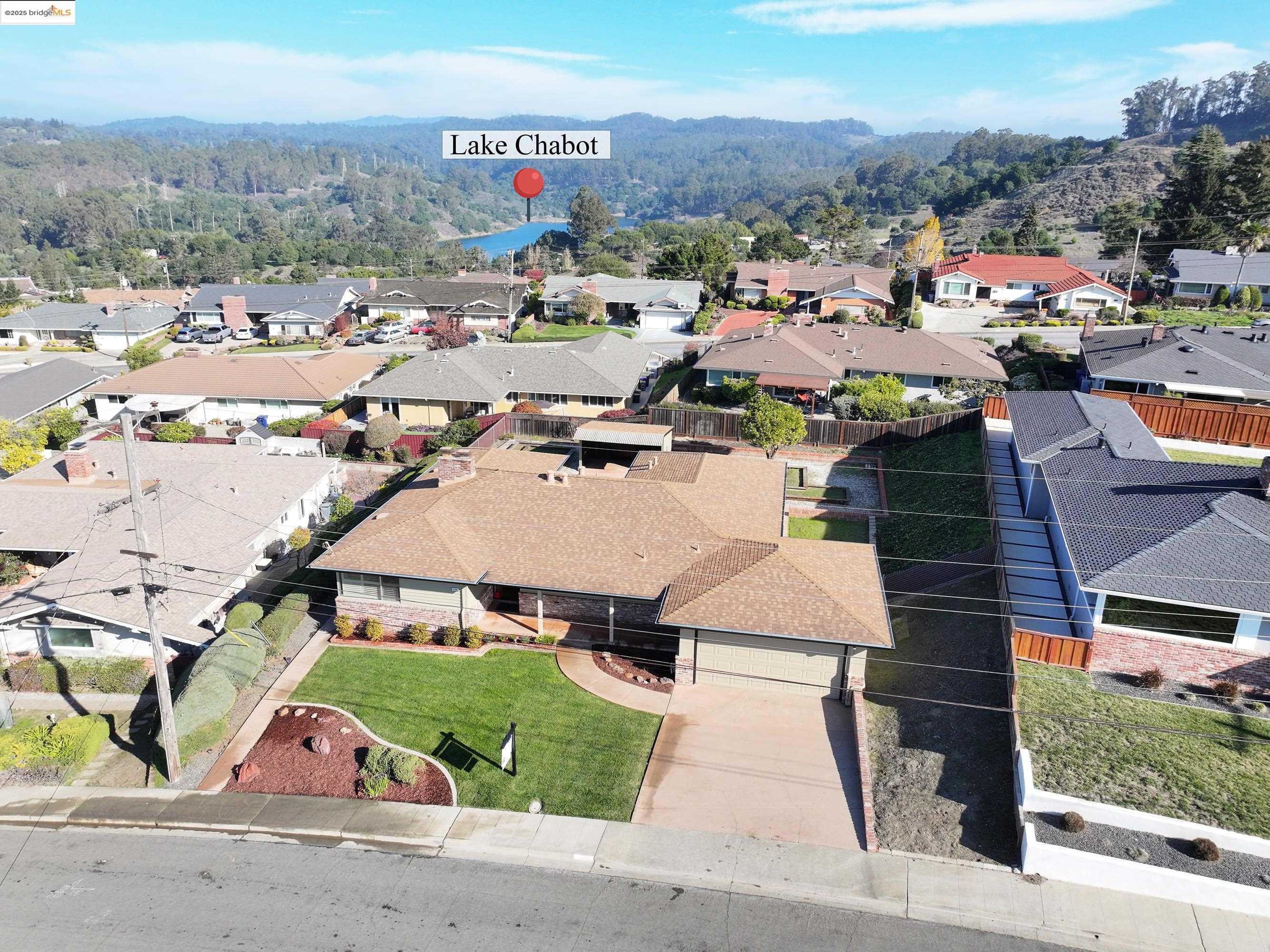 Detail Gallery Image 3 of 33 For 2266 Harborview Dr, San Leandro,  CA 94577 - 3 Beds | 2 Baths