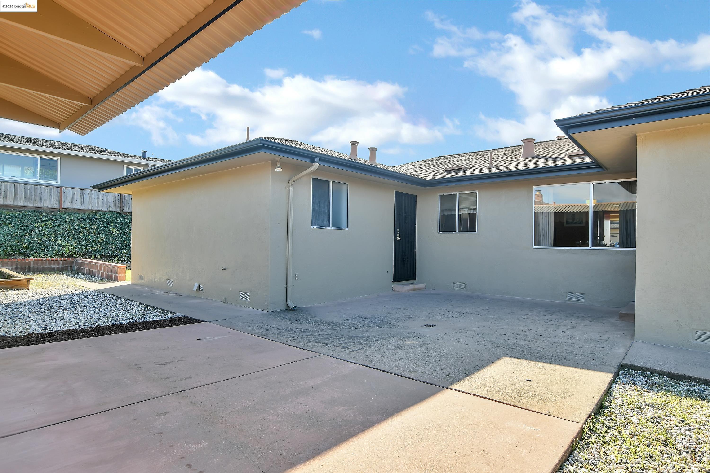 Detail Gallery Image 27 of 33 For 2266 Harborview Dr, San Leandro,  CA 94577 - 3 Beds | 2 Baths