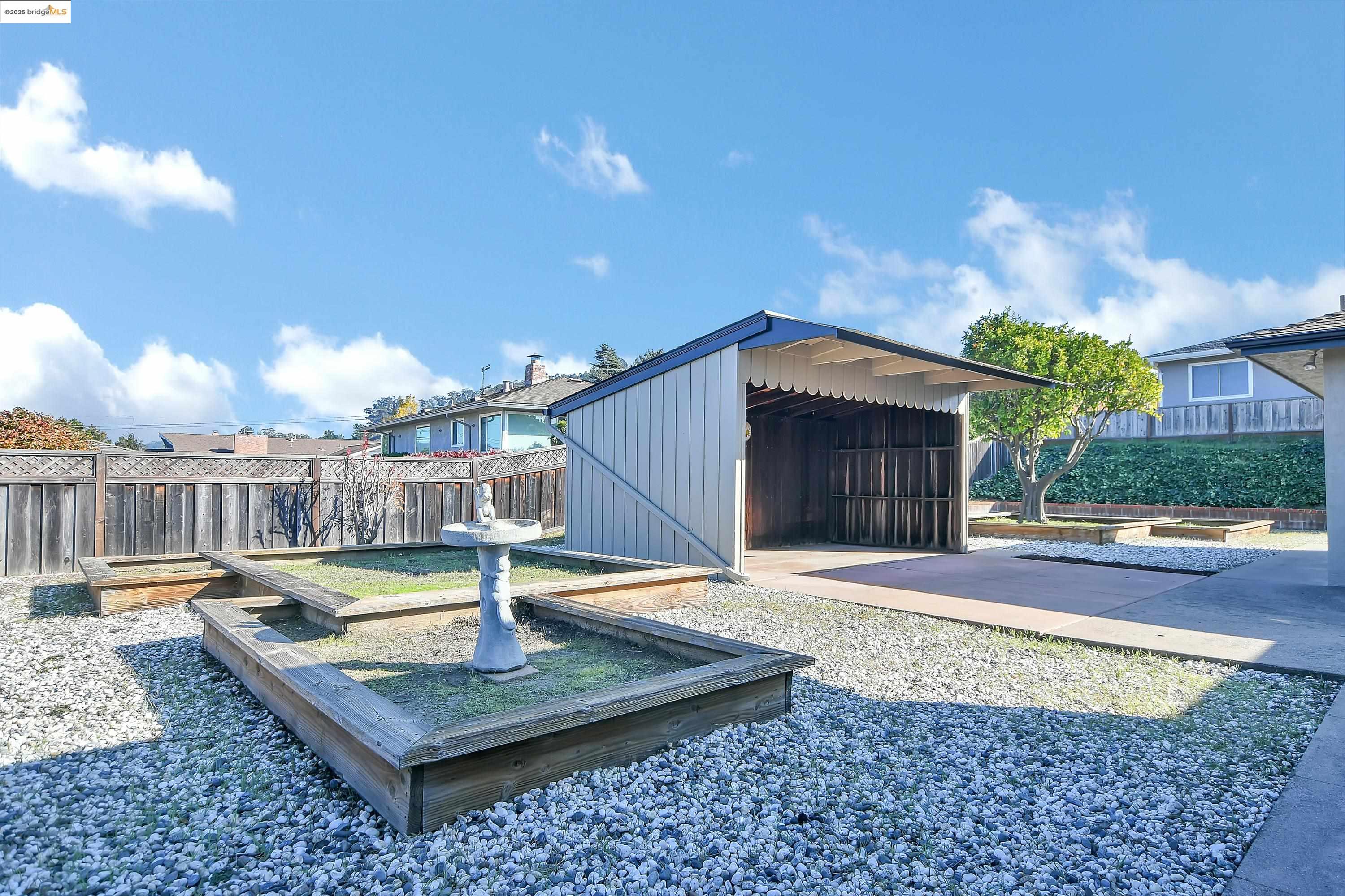 Detail Gallery Image 29 of 33 For 2266 Harborview Dr, San Leandro,  CA 94577 - 3 Beds | 2 Baths