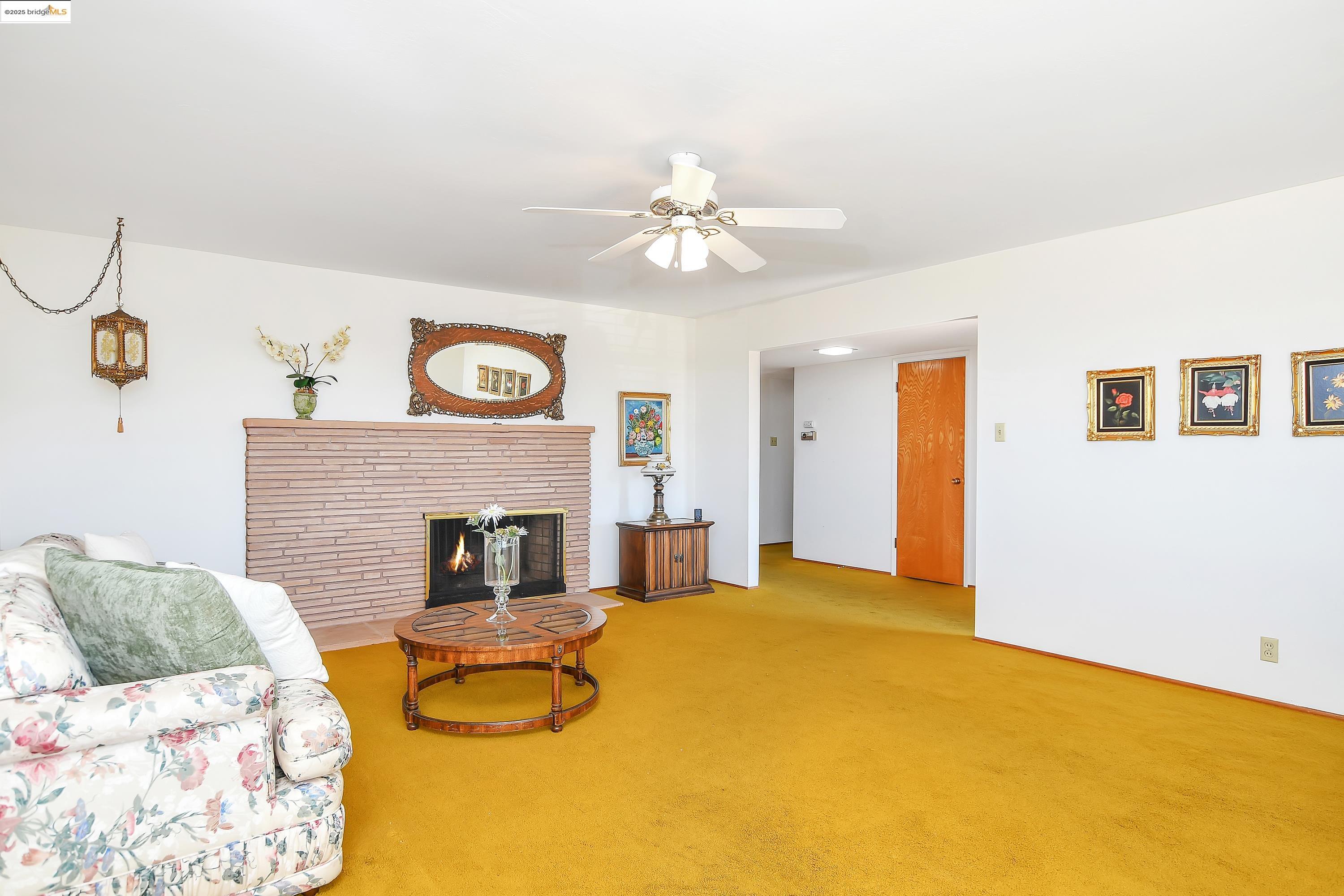 Detail Gallery Image 9 of 33 For 2266 Harborview Dr, San Leandro,  CA 94577 - 3 Beds | 2 Baths