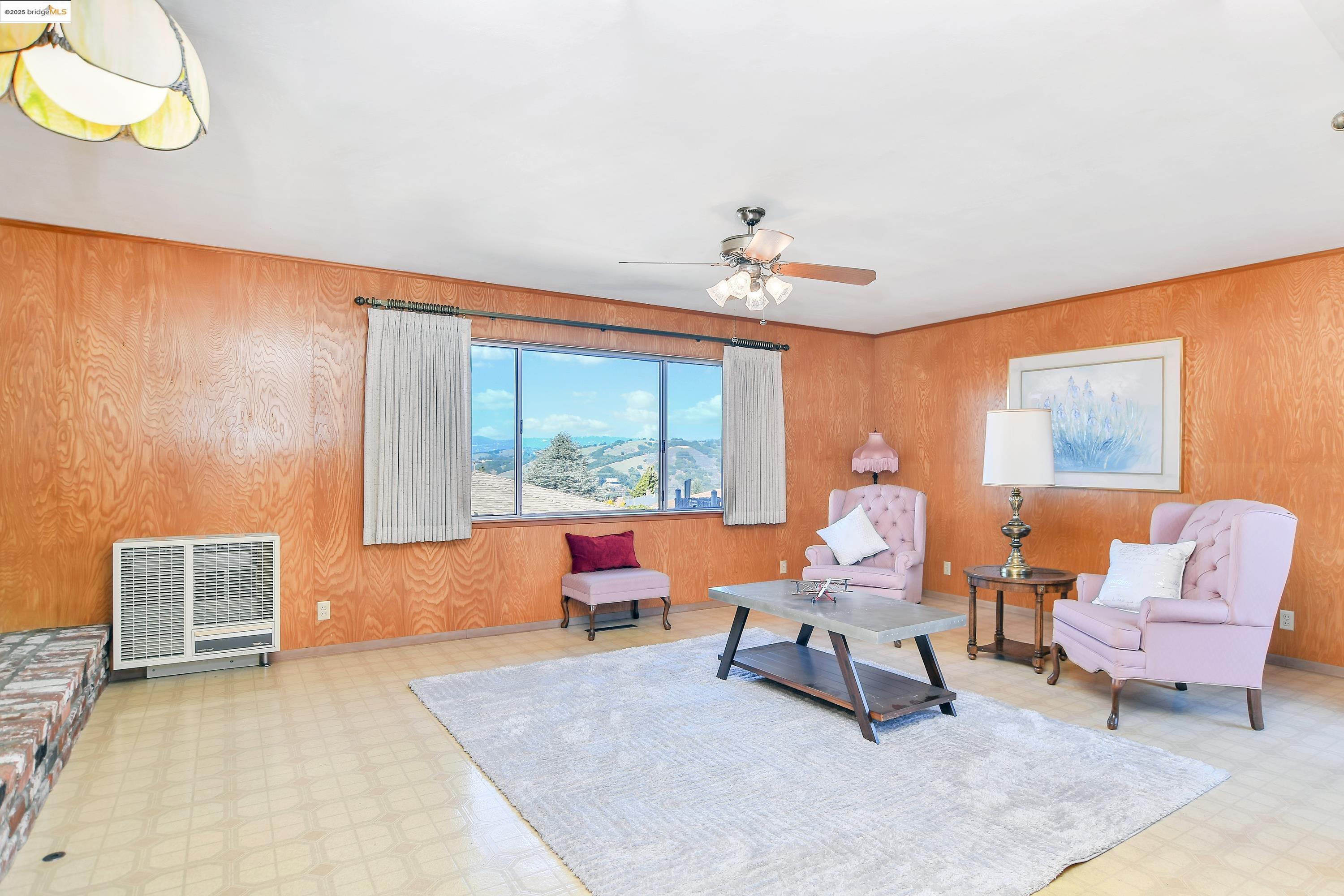 Detail Gallery Image 10 of 33 For 2266 Harborview Dr, San Leandro,  CA 94577 - 3 Beds | 2 Baths