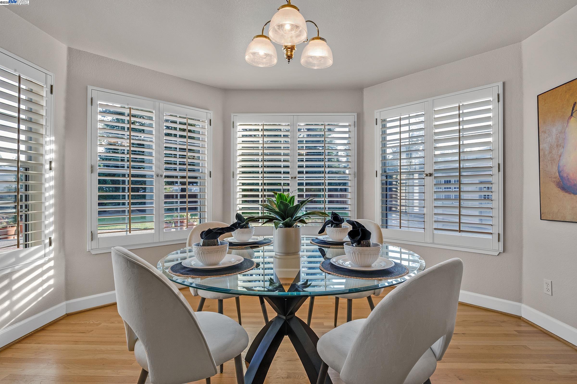 Detail Gallery Image 15 of 60 For 2215 Chardonnay Way, Livermore,  CA 94550 - 4 Beds | 3/3 Baths