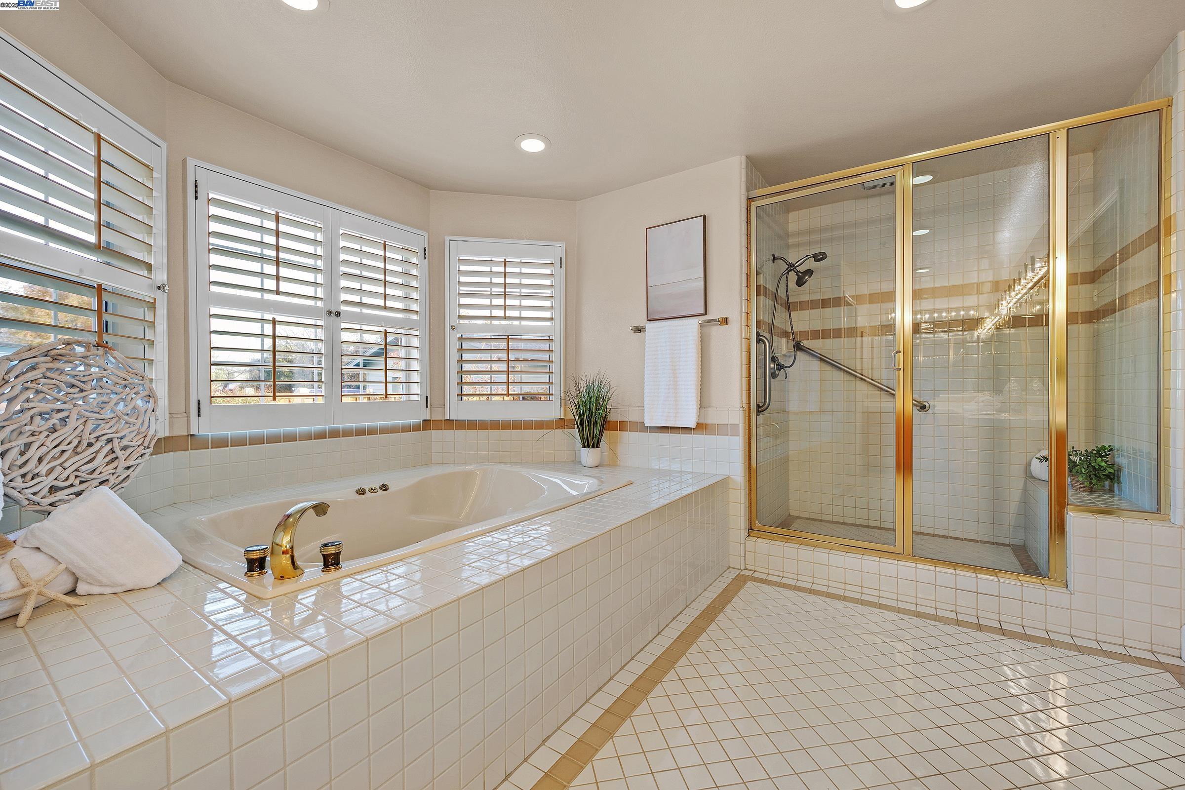 Detail Gallery Image 23 of 60 For 2215 Chardonnay Way, Livermore,  CA 94550 - 4 Beds | 3/3 Baths