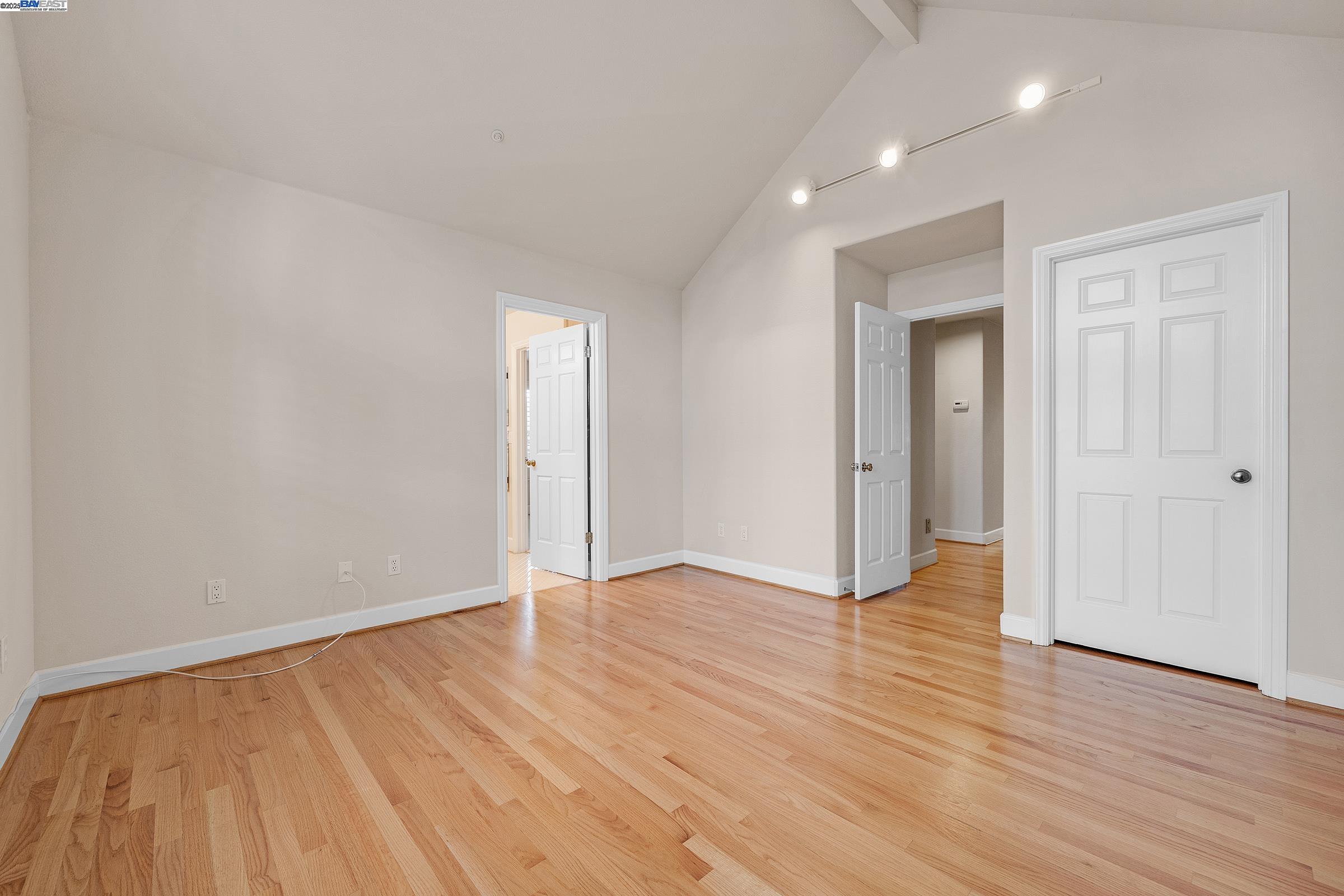 Detail Gallery Image 26 of 60 For 2215 Chardonnay Way, Livermore,  CA 94550 - 4 Beds | 3/3 Baths