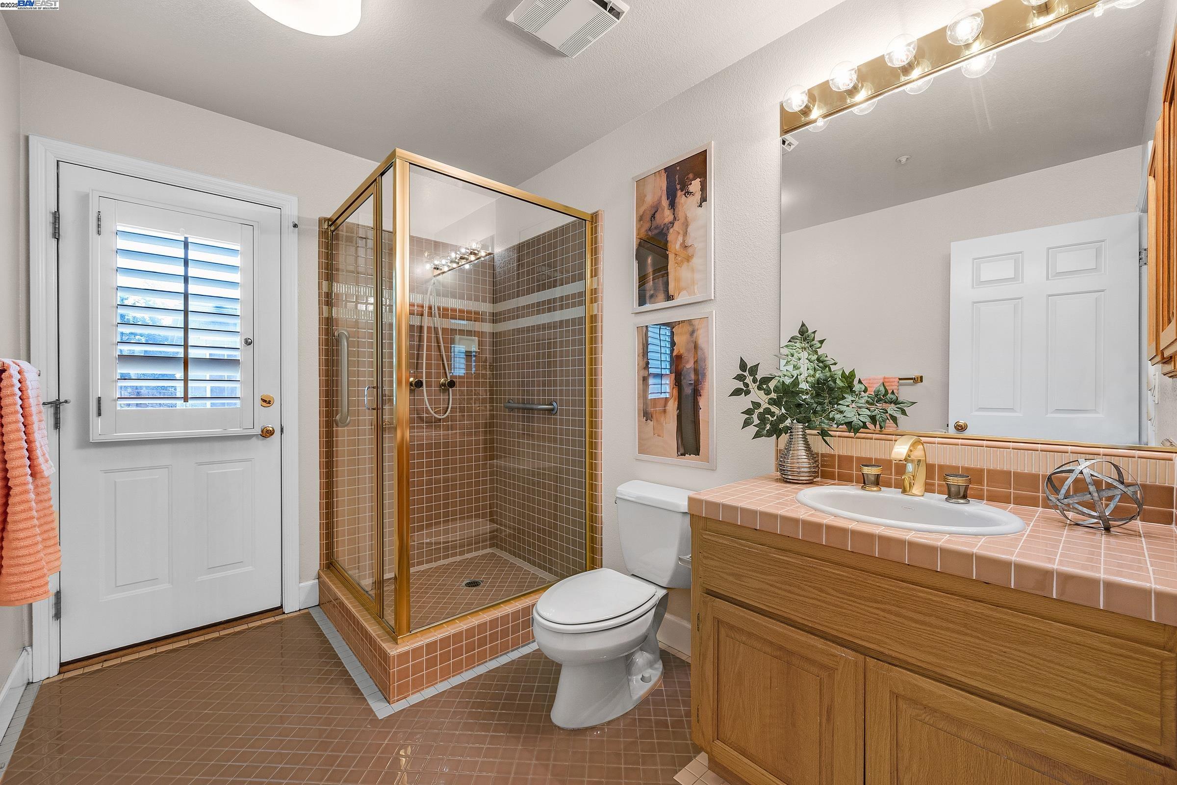 Detail Gallery Image 33 of 60 For 2215 Chardonnay Way, Livermore,  CA 94550 - 4 Beds | 3/3 Baths