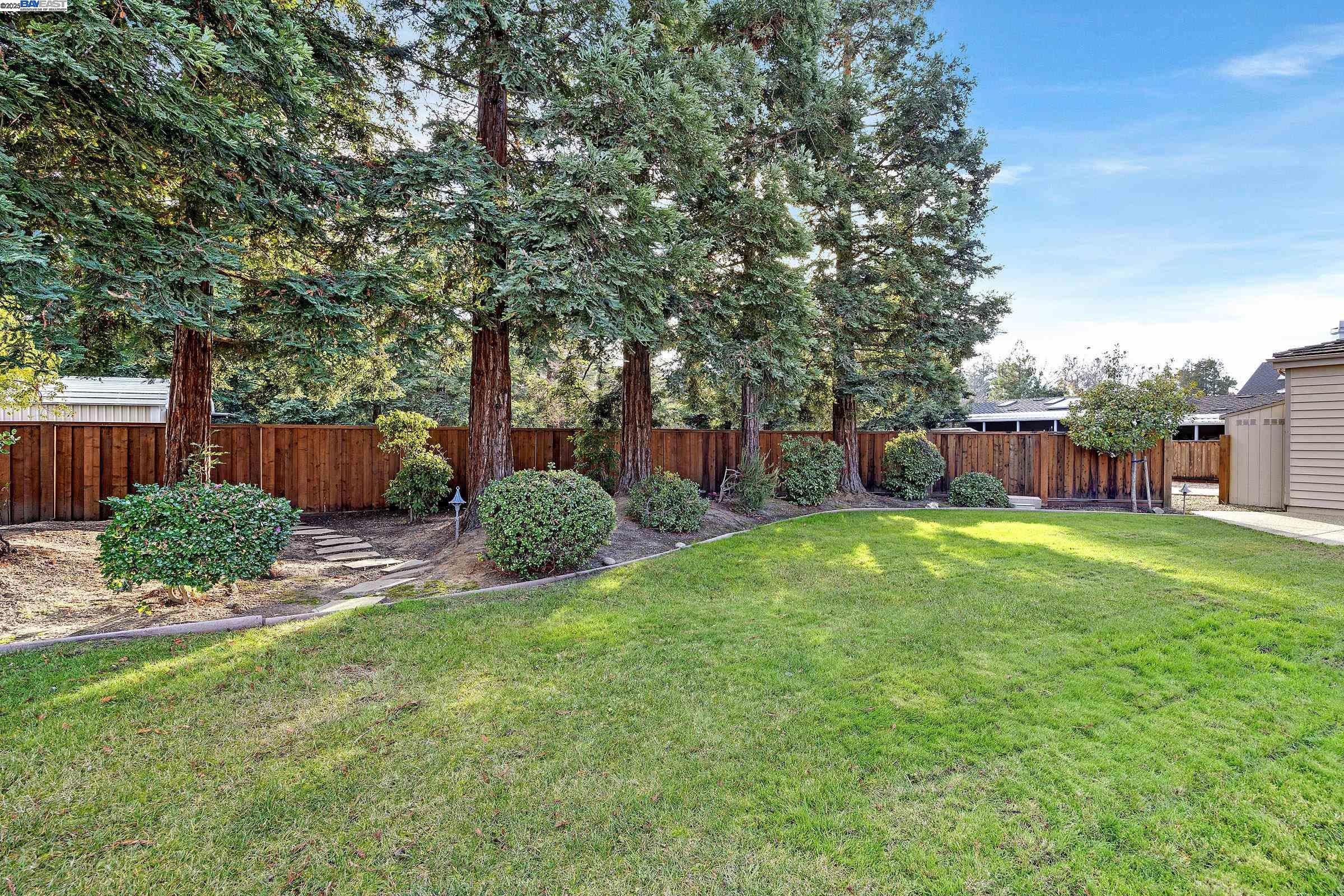 Detail Gallery Image 42 of 60 For 2215 Chardonnay Way, Livermore,  CA 94550 - 4 Beds | 3/3 Baths