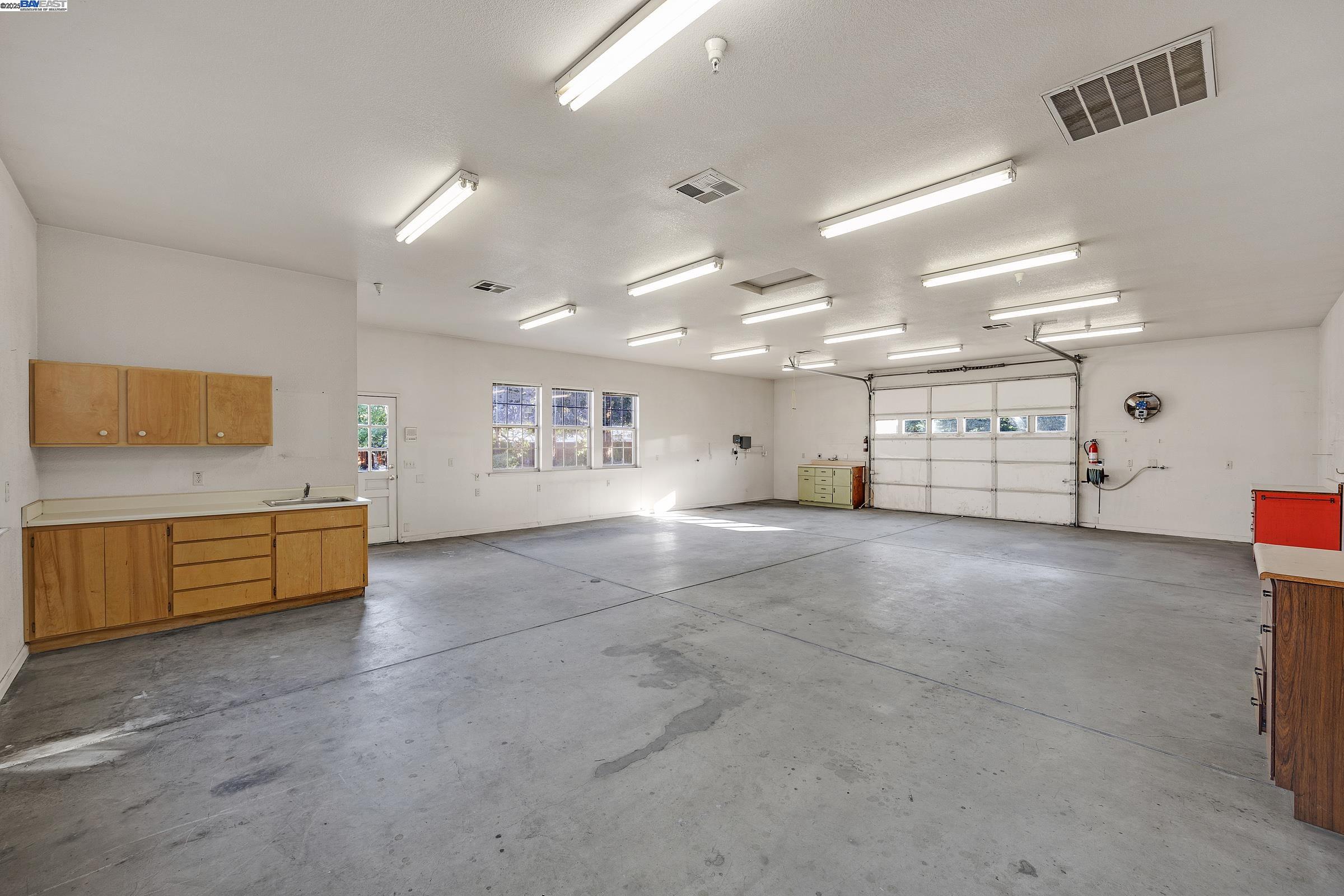 Detail Gallery Image 45 of 60 For 2215 Chardonnay Way, Livermore,  CA 94550 - 4 Beds | 3/3 Baths