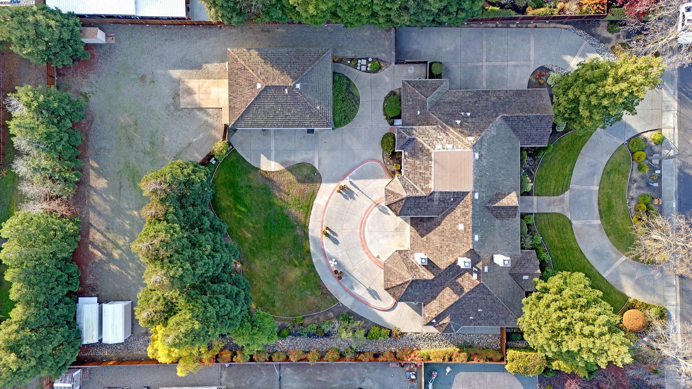 Detail Gallery Image 49 of 60 For 2215 Chardonnay Way, Livermore,  CA 94550 - 4 Beds | 3/3 Baths