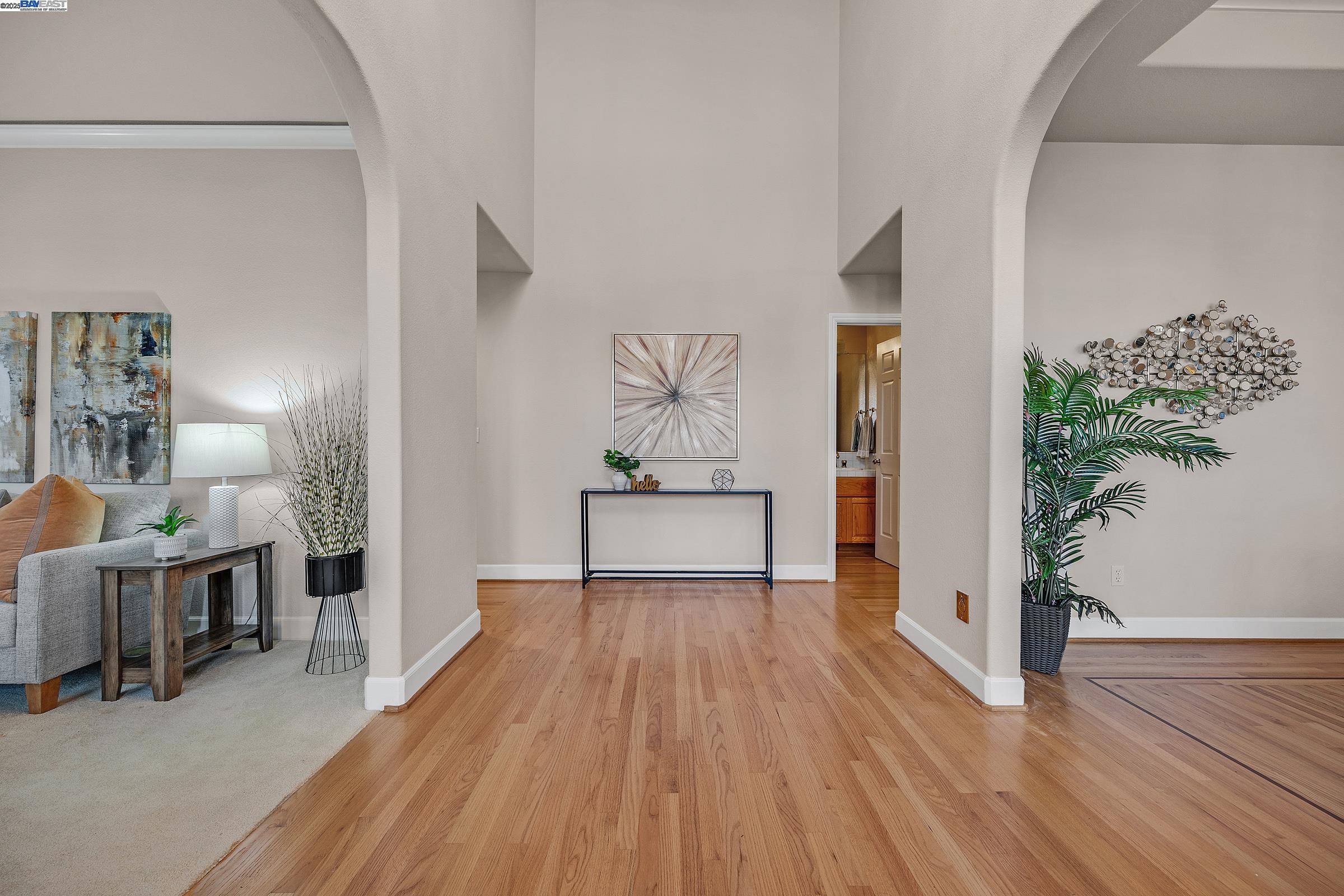 Detail Gallery Image 6 of 60 For 2215 Chardonnay Way, Livermore,  CA 94550 - 4 Beds | 3/3 Baths