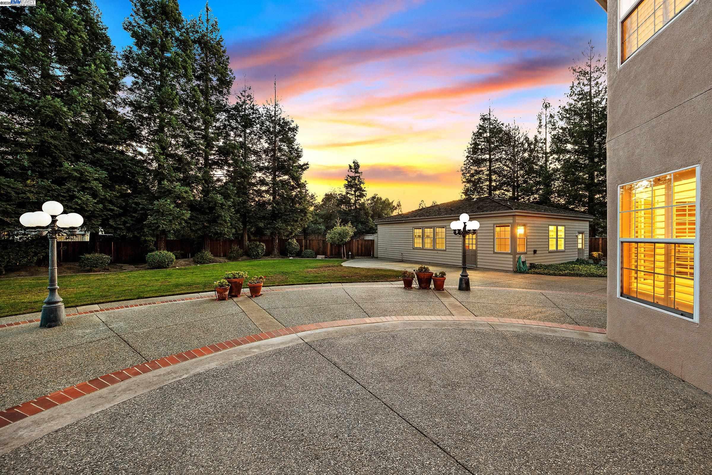 Detail Gallery Image 56 of 60 For 2215 Chardonnay Way, Livermore,  CA 94550 - 4 Beds | 3/3 Baths