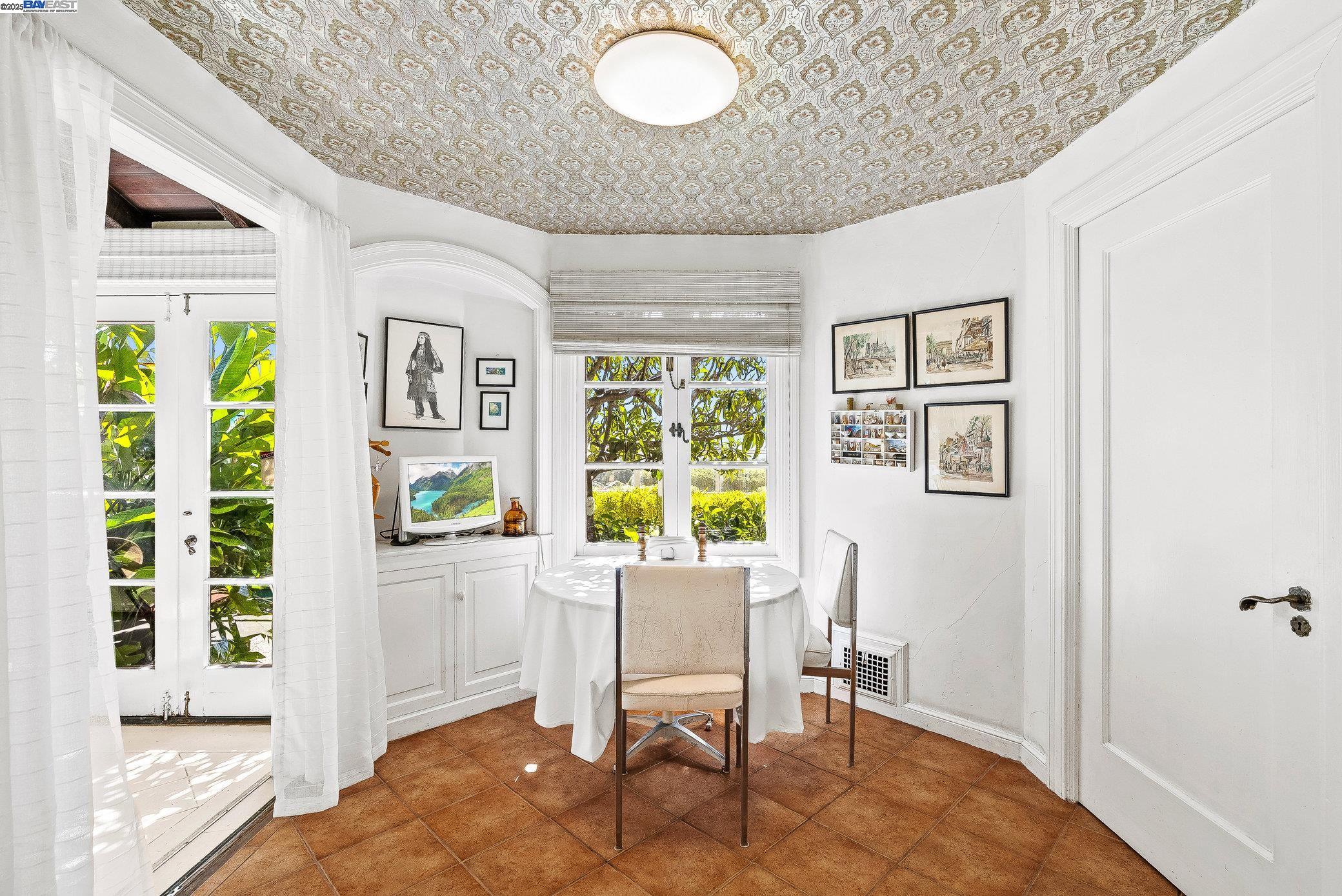 Detail Gallery Image 26 of 50 For 921 Warren Street, Hayward,  CA 94541 - 3 Beds | 2 Baths