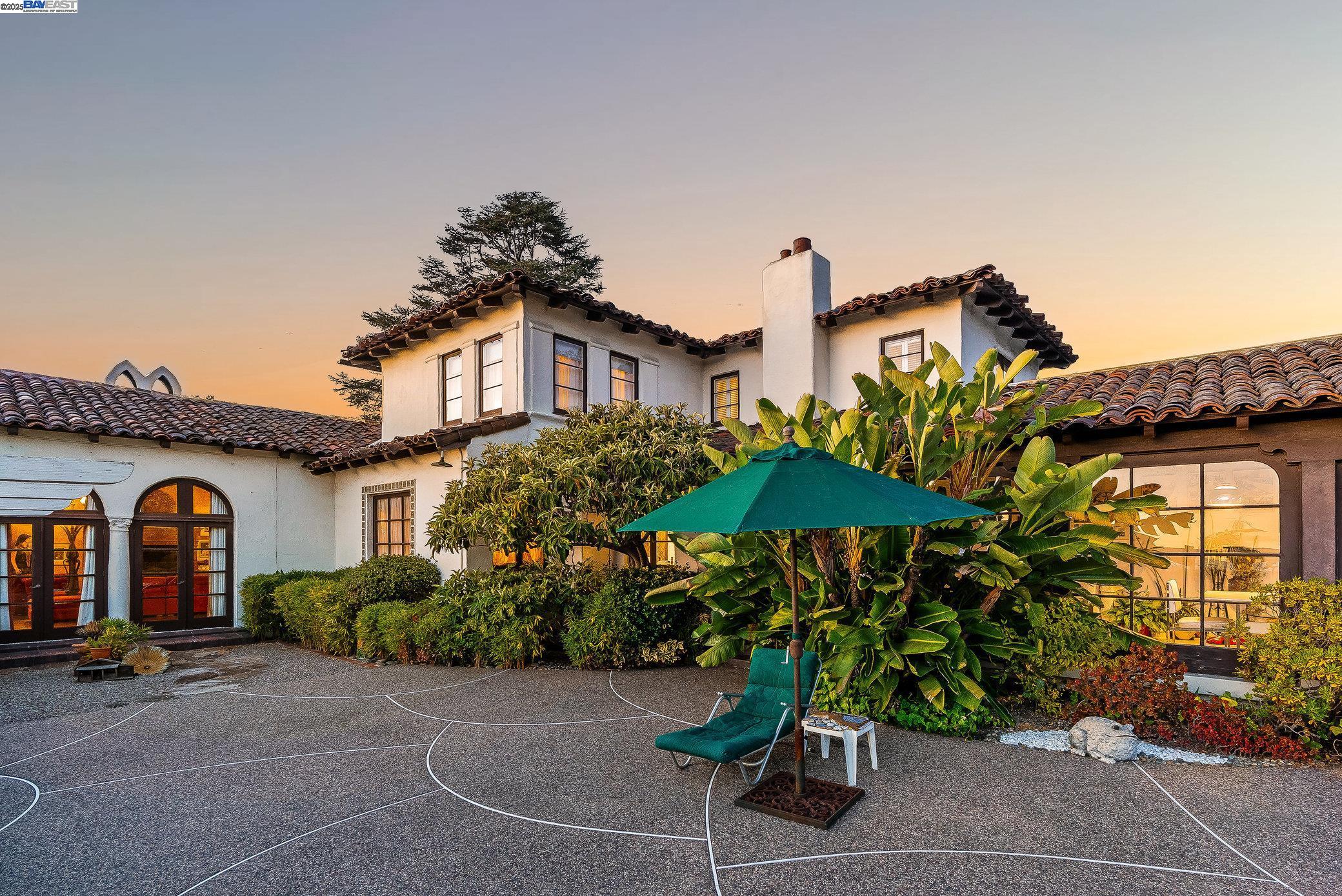 Detail Gallery Image 4 of 50 For 921 Warren Street, Hayward,  CA 94541 - 3 Beds | 2 Baths