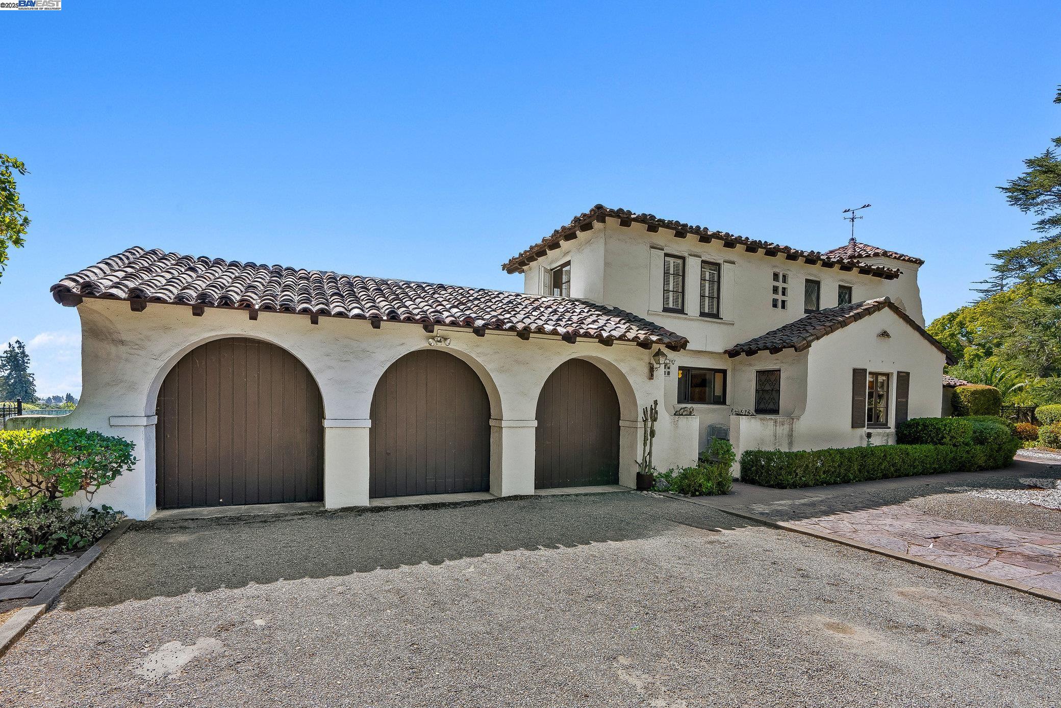 Detail Gallery Image 9 of 50 For 921 Warren Street, Hayward,  CA 94541 - 3 Beds | 2 Baths