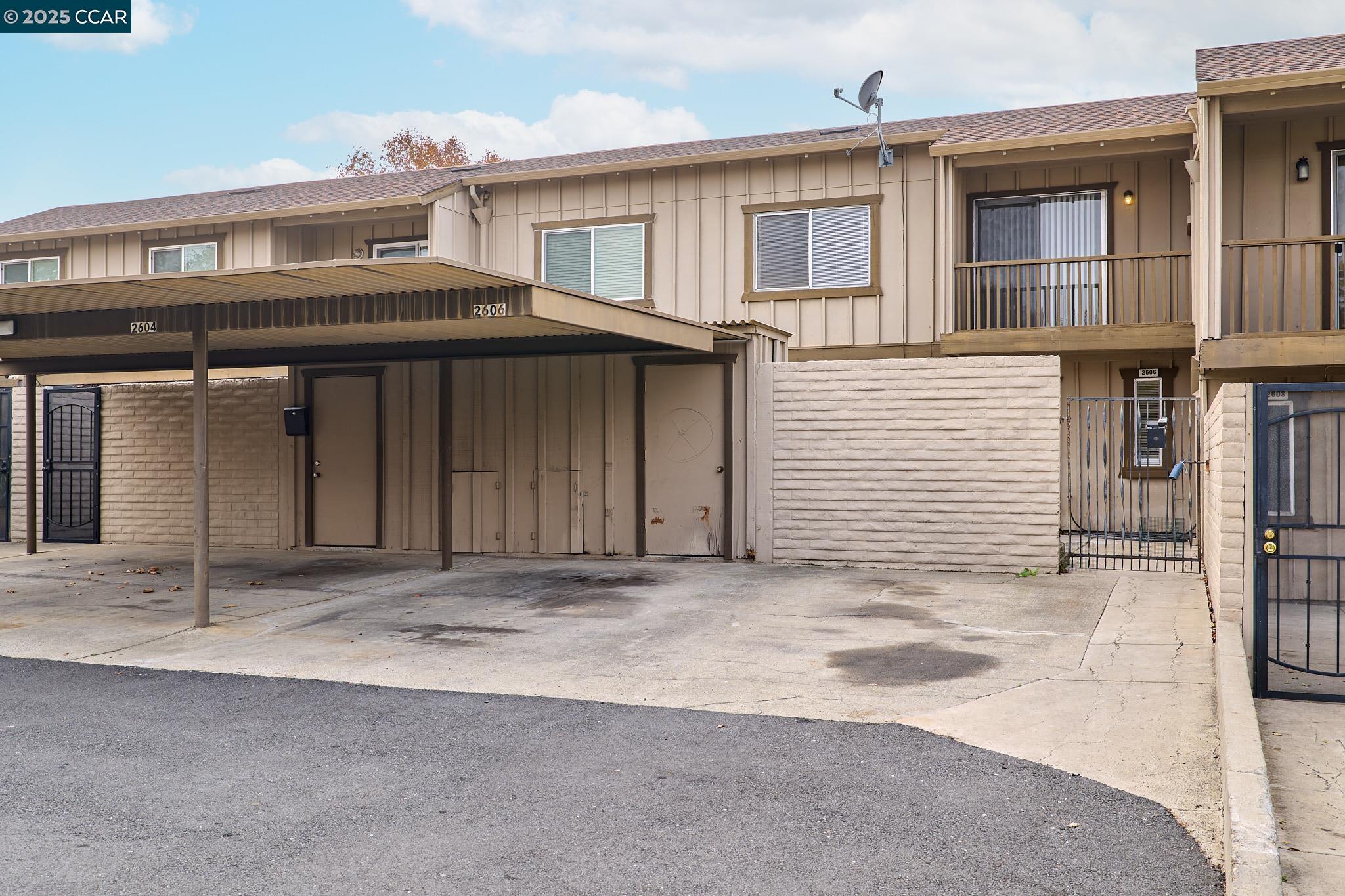 Front Image Thumbnail for CC41119046