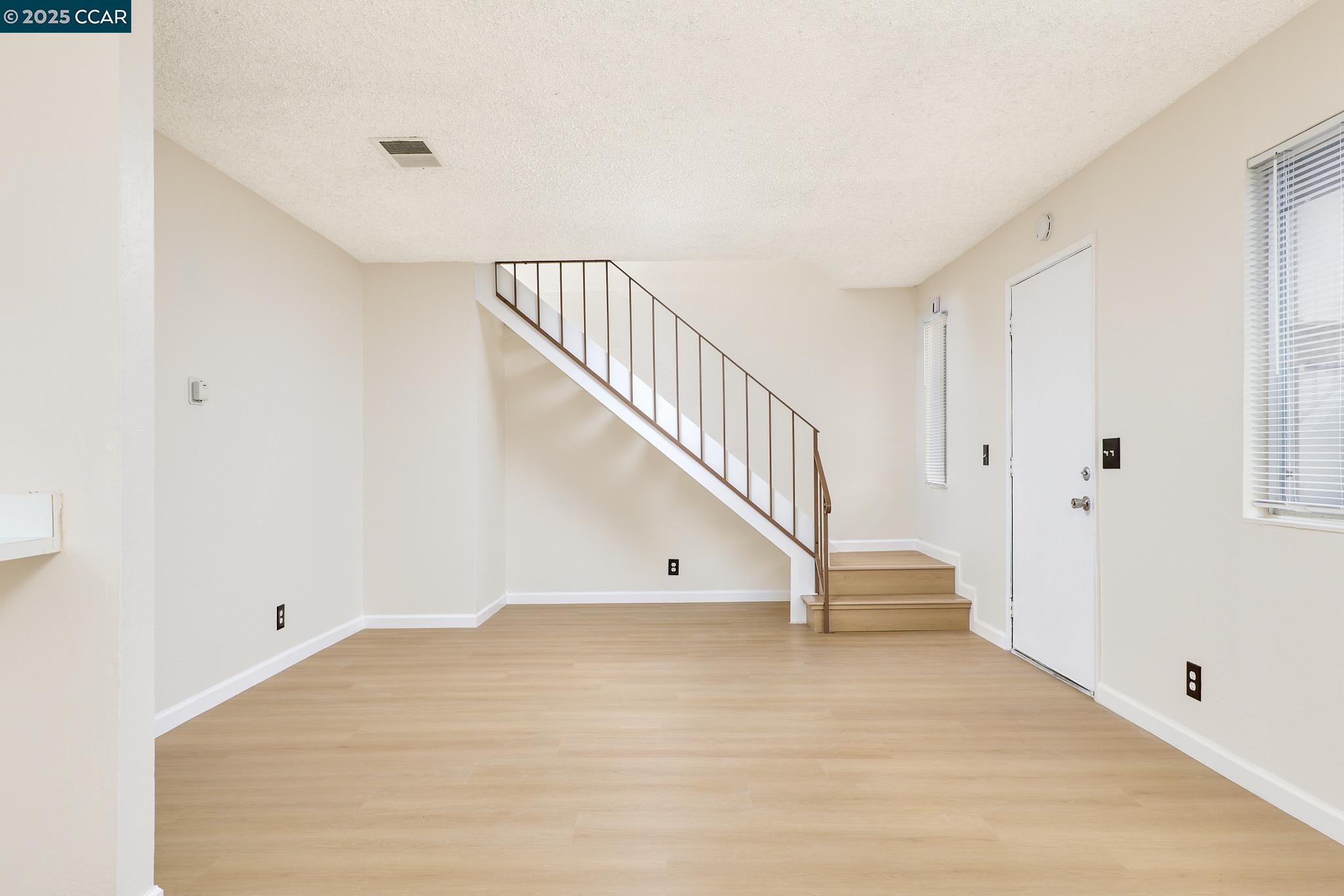 Detail Gallery Image 13 of 27 For 2606 Rutgers Ln, Antioch,  CA 94509 - 2 Beds | 1/1 Baths