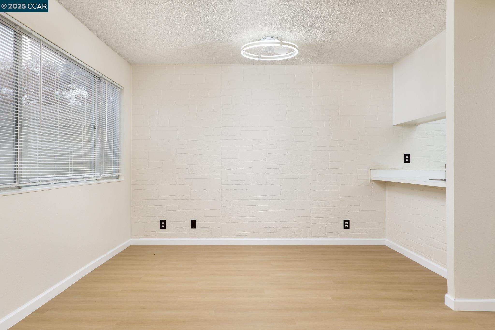 Detail Gallery Image 4 of 27 For 2606 Rutgers Ln, Antioch,  CA 94509 - 2 Beds | 1/1 Baths