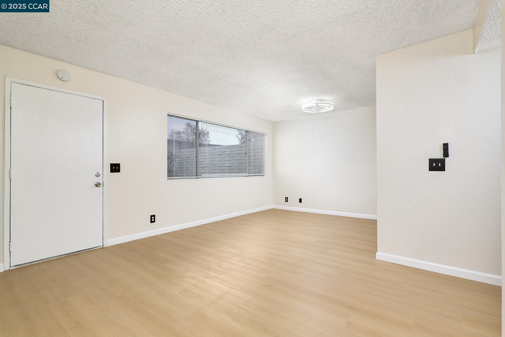 Detail Gallery Image 8 of 25 For 2606 Rutgers Ln, Antioch,  CA 94509 - 2 Beds | 1/1 Baths