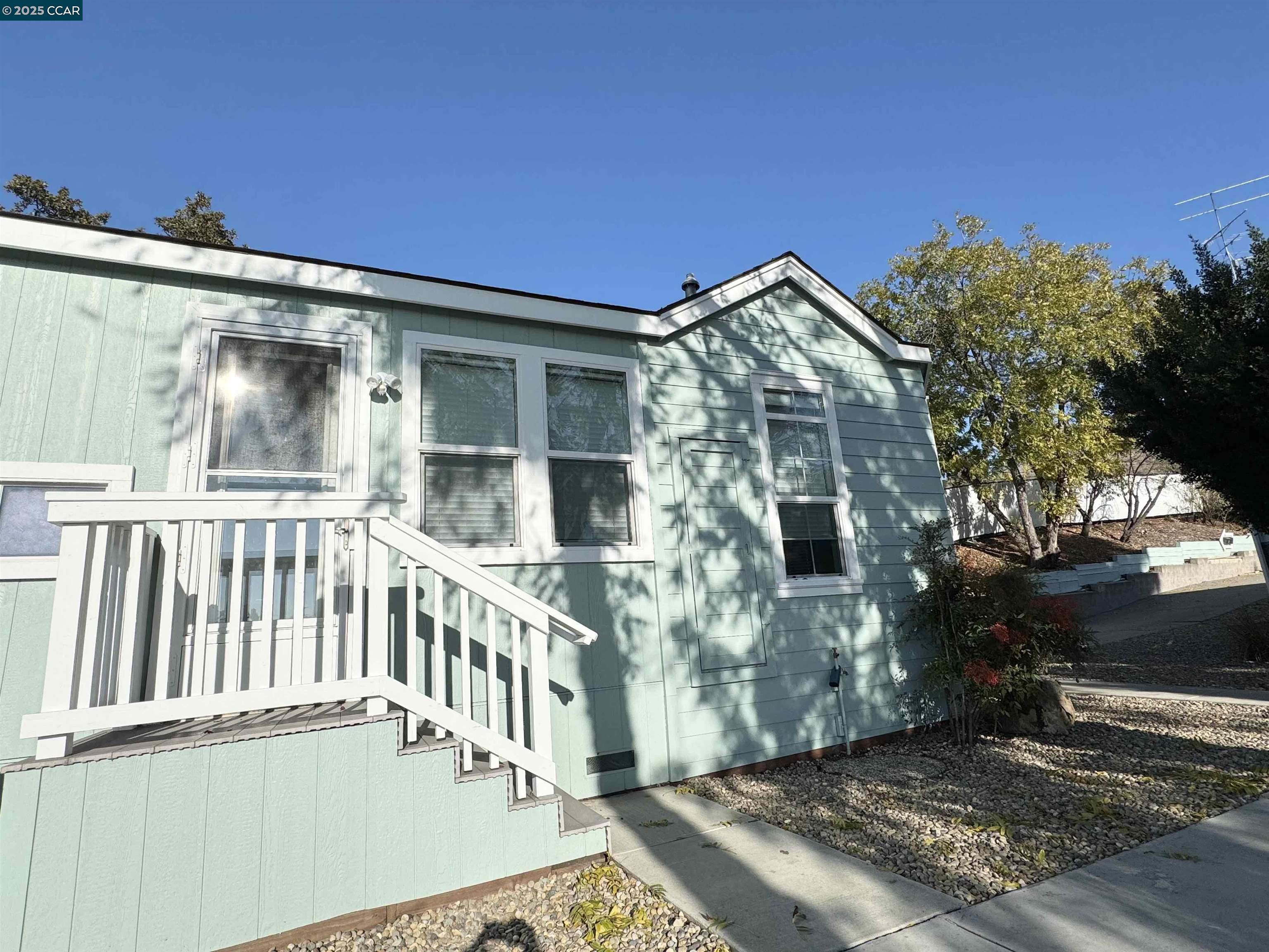 Detail Gallery Image 23 of 26 For 91 Terrace Ct, Concord,  CA 94518 - 2 Beds | 2 Baths