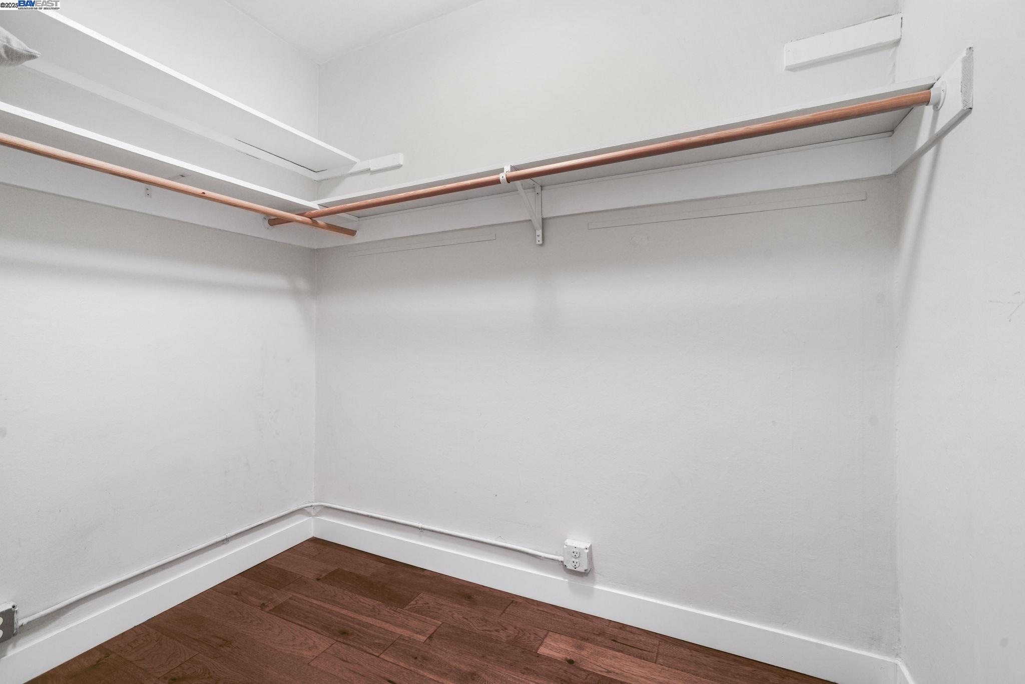 Detail Gallery Image 13 of 21 For 1925 Leavenworth St #7,  San Francisco,  CA 94133 - 1 Beds | 1 Baths