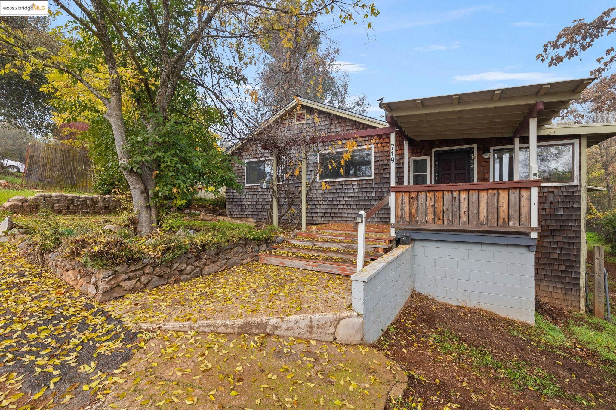 Detail Gallery Image 3 of 42 For 719 Barretta St, Sonora,  CA 95370 - 4 Beds | 2 Baths