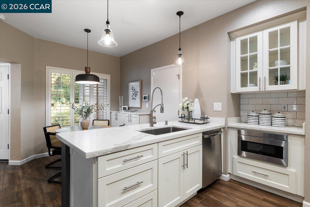 Detail Gallery Image 8 of 36 For 57 Karkin Pl, Clayton,  CA 94517 - 3 Beds | 2/1 Baths