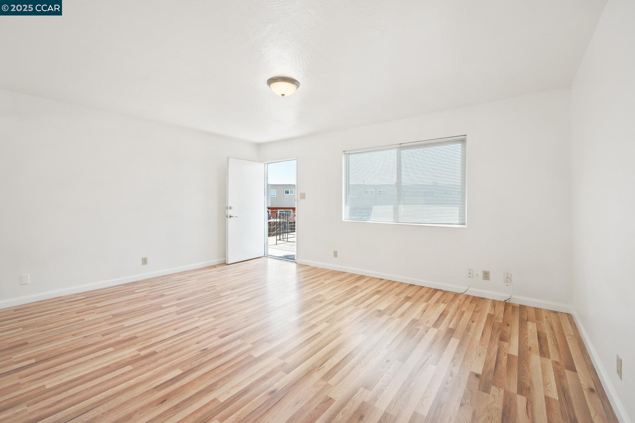 Detail Gallery Image 6 of 19 For 2544 Denning Ct, Castro Valley,  CA 94546 - 2 Beds | 1 Baths