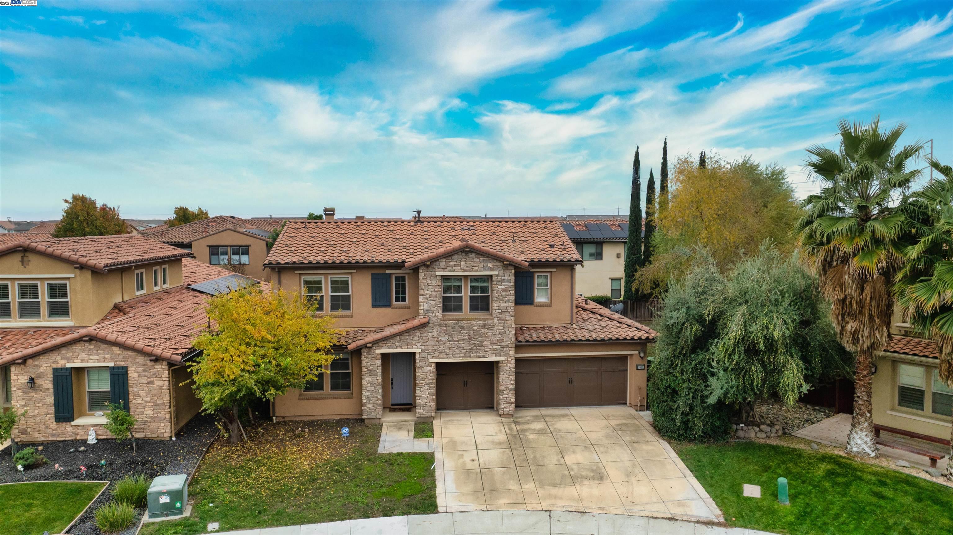 Detail Gallery Image 2 of 43 For 3630 Levanto Way, Manteca,  CA 95337 - 4 Beds | 3/1 Baths