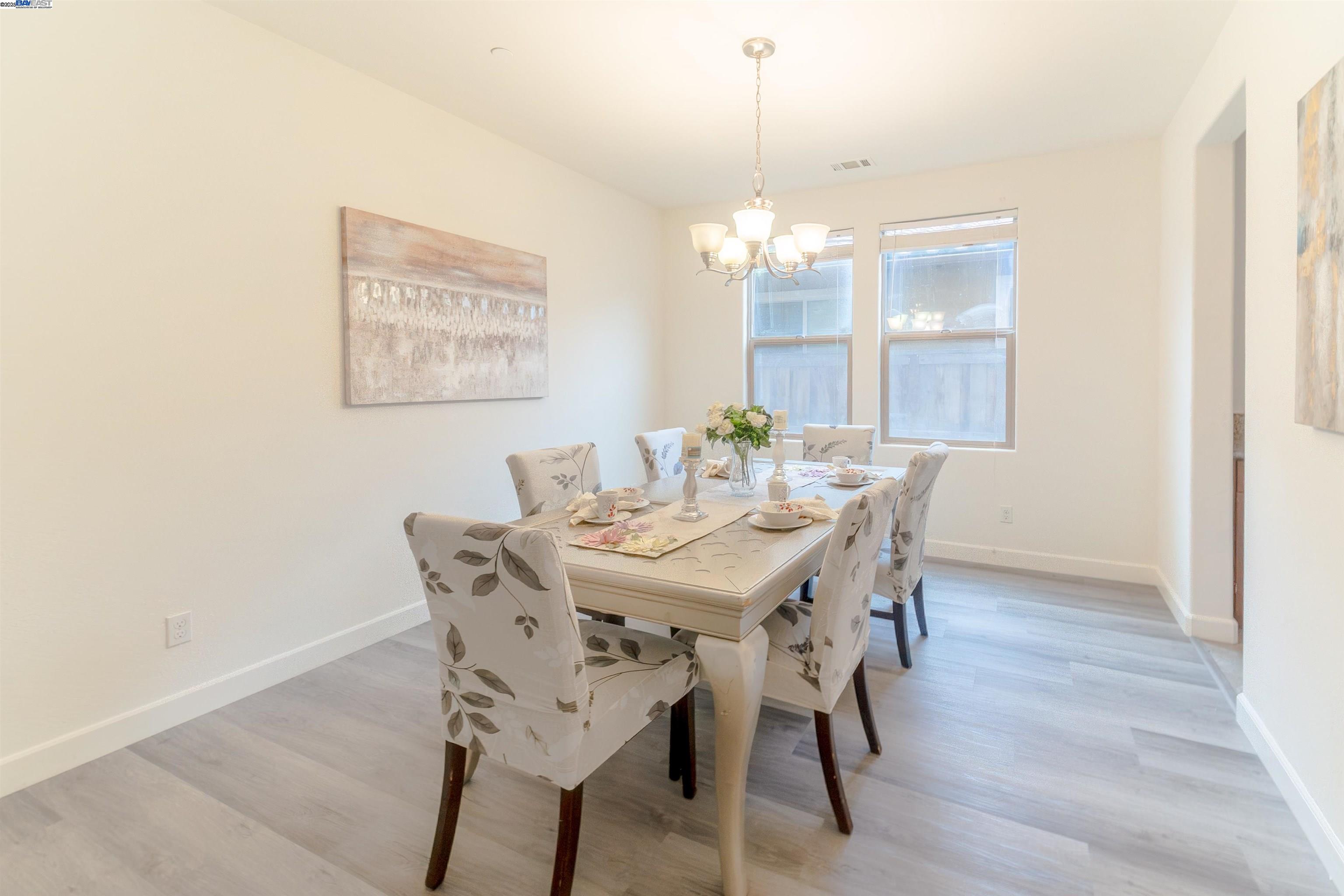 Detail Gallery Image 19 of 43 For 3630 Levanto Way, Manteca,  CA 95337 - 4 Beds | 3/1 Baths