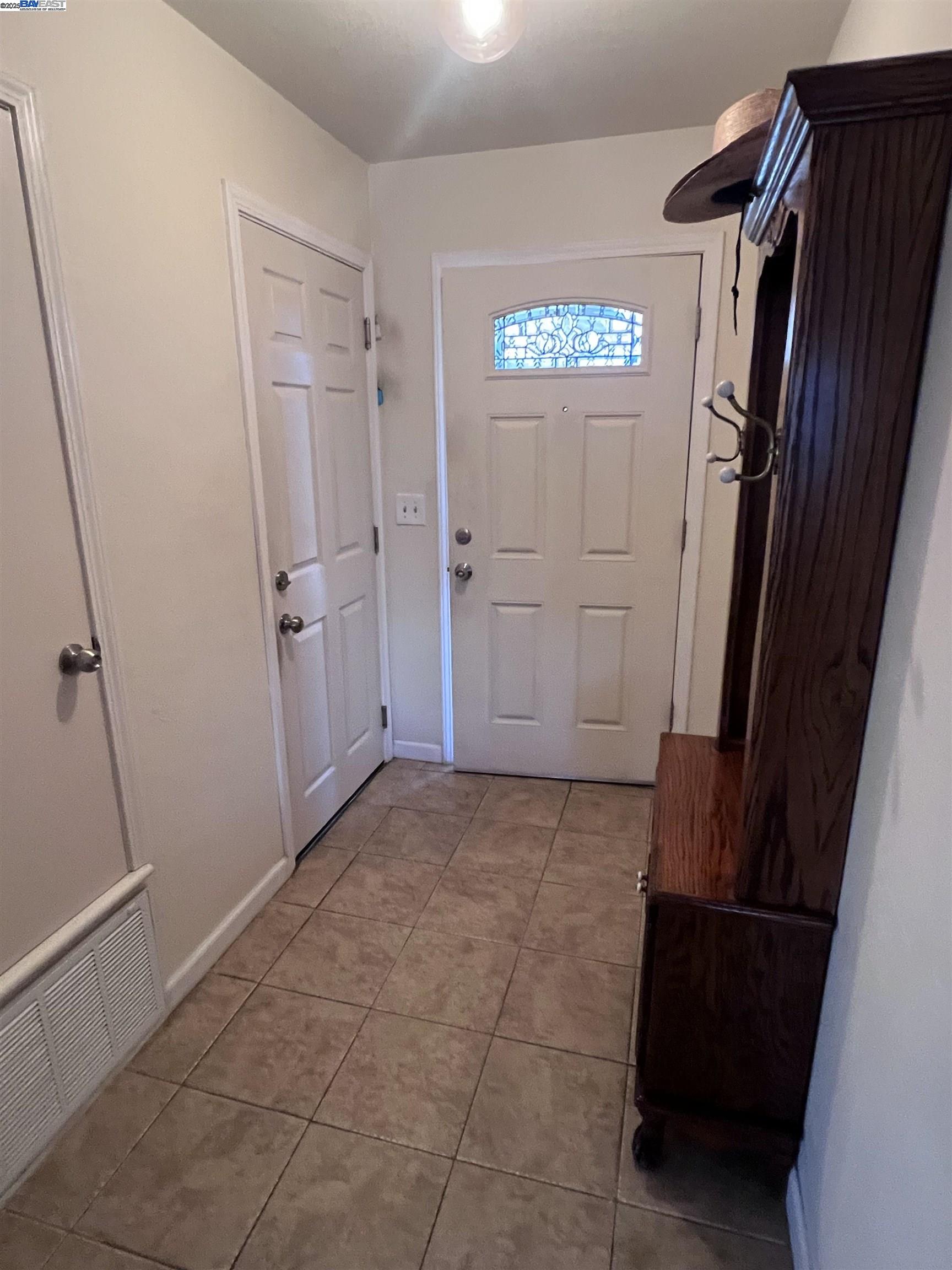 Detail Gallery Image 6 of 27 For 1222 Murdell Ln, Livermore,  CA 94550 - 4 Beds | 2 Baths