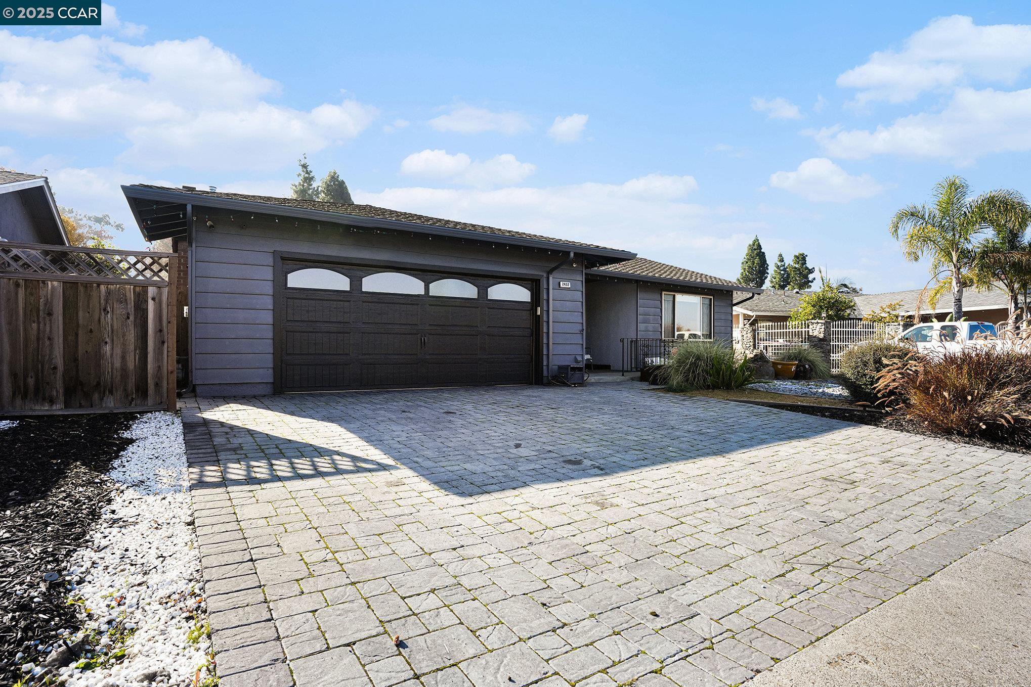 Detail Gallery Image 3 of 29 For 2432 Balmoral St, Union City,  CA 94587 - 4 Beds | 2 Baths